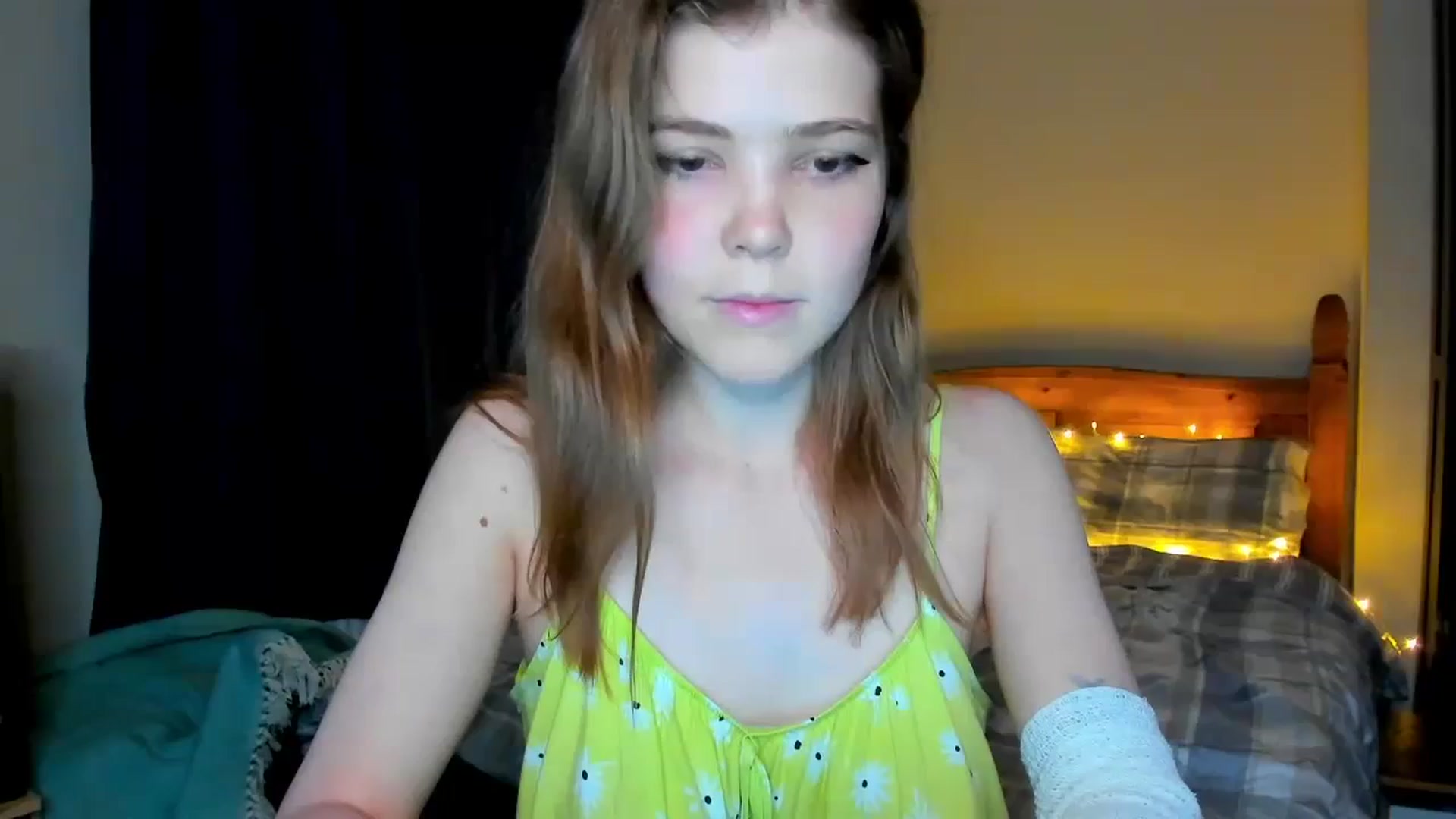 Gallery image thumbnail from EffyShy's myfreecams stream on, 08/22/2023, 22:24 image 15 of 20