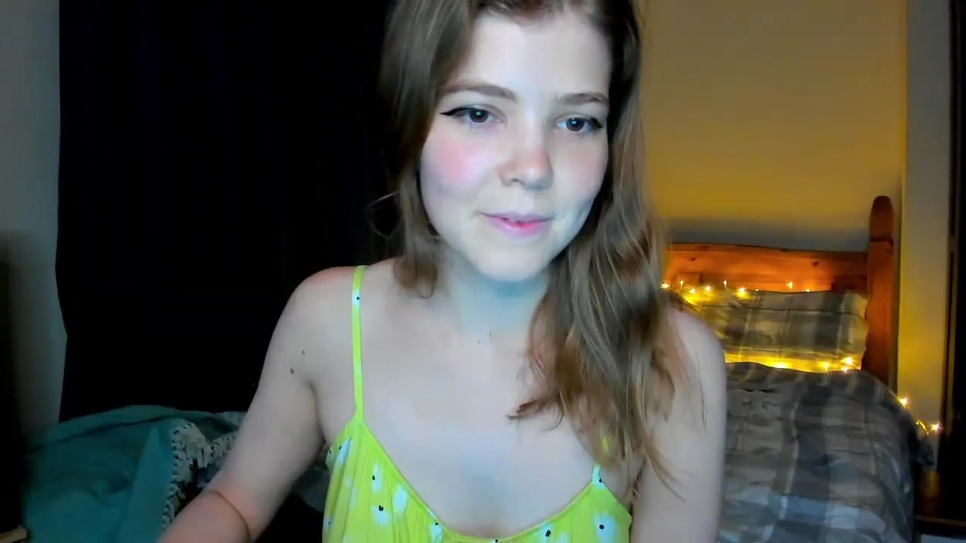 Gallery image thumbnail from EffyShy's myfreecams stream on, 08/22/2023, 22:24 image 19 of 20
