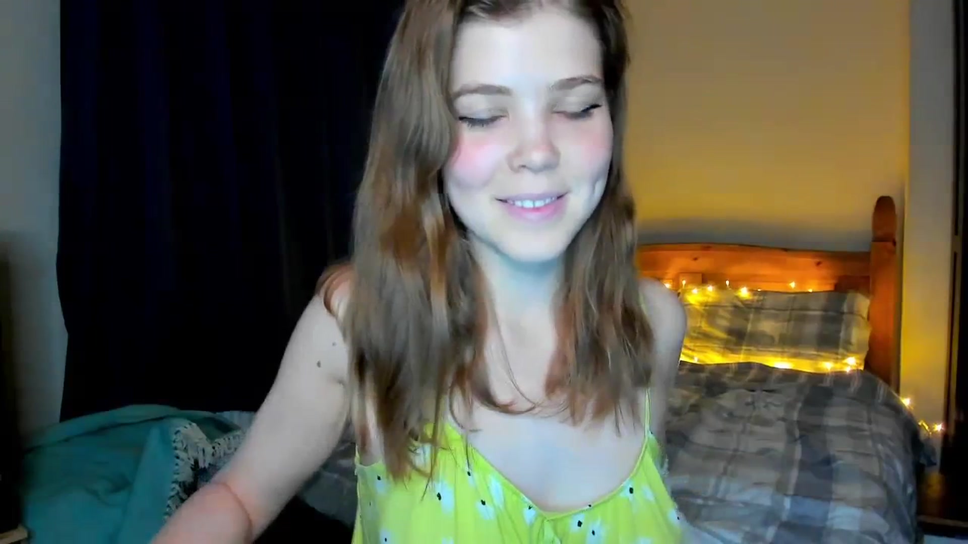 Gallery image thumbnail from EffyShy's myfreecams stream on, 08/22/2023, 22:24 image 5 of 20