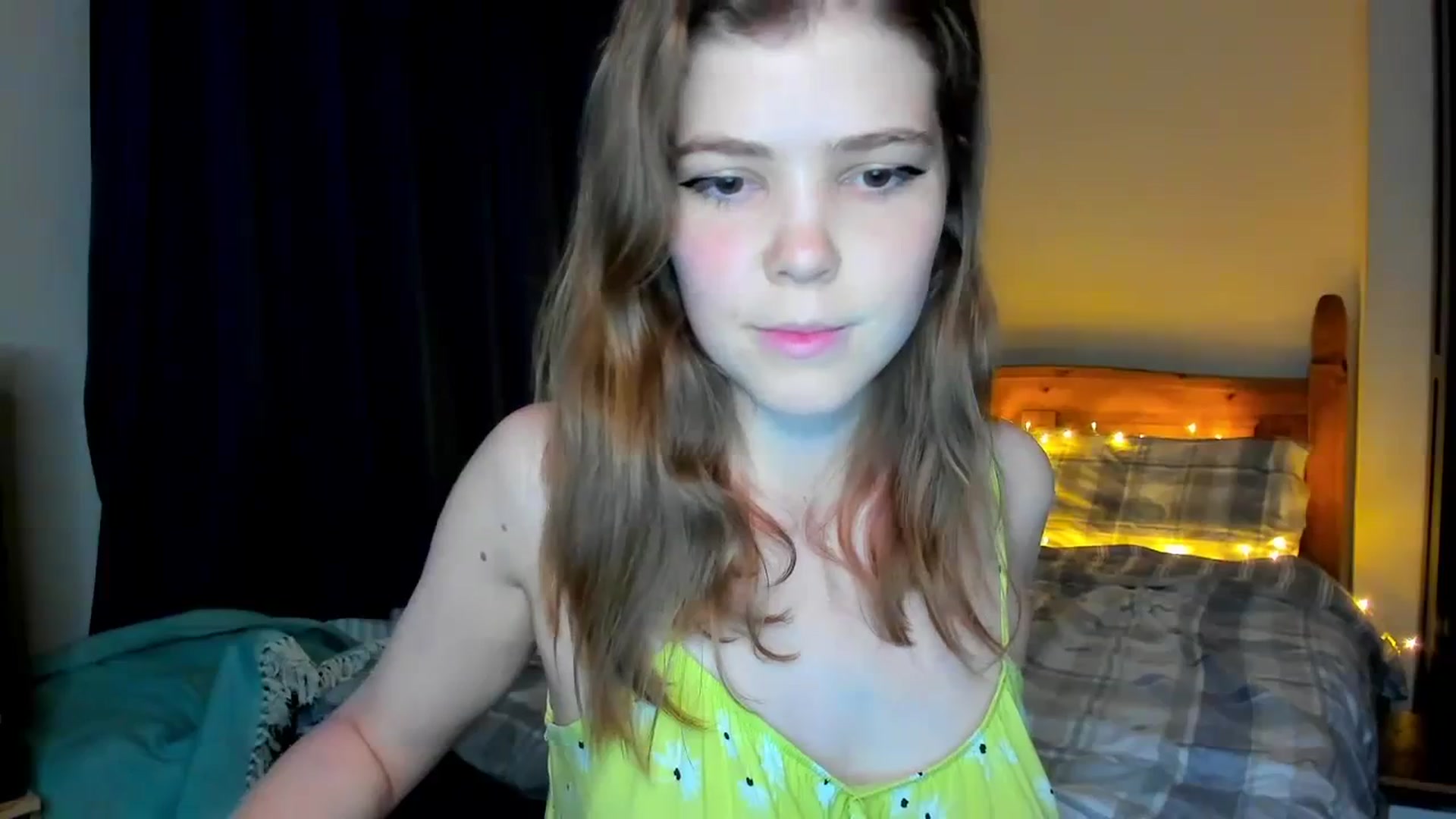 Gallery image thumbnail from EffyShy's myfreecams stream on, 08/22/2023, 22:24 image 8 of 20
