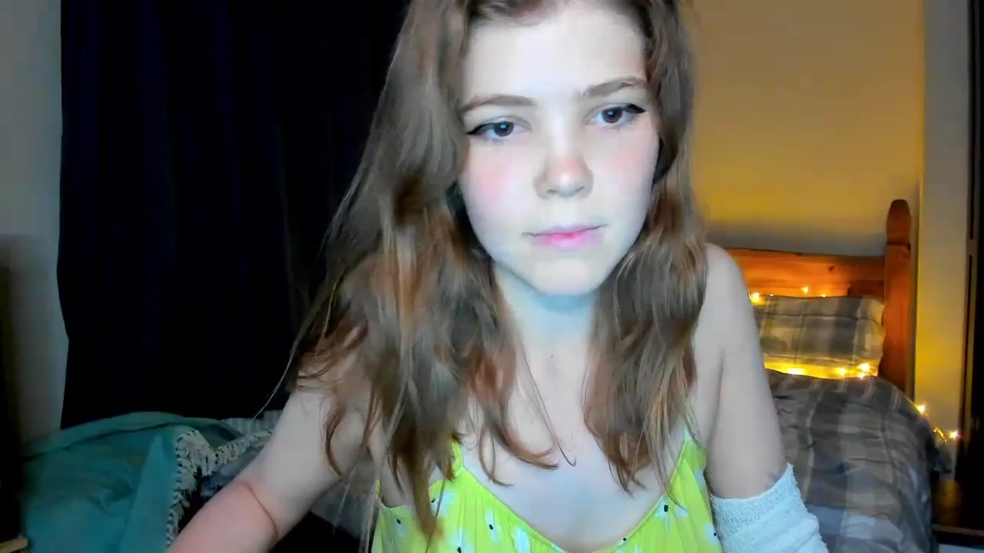 Gallery image thumbnail from EffyShy's myfreecams stream on, 08/22/2023, 22:24 image 6 of 20