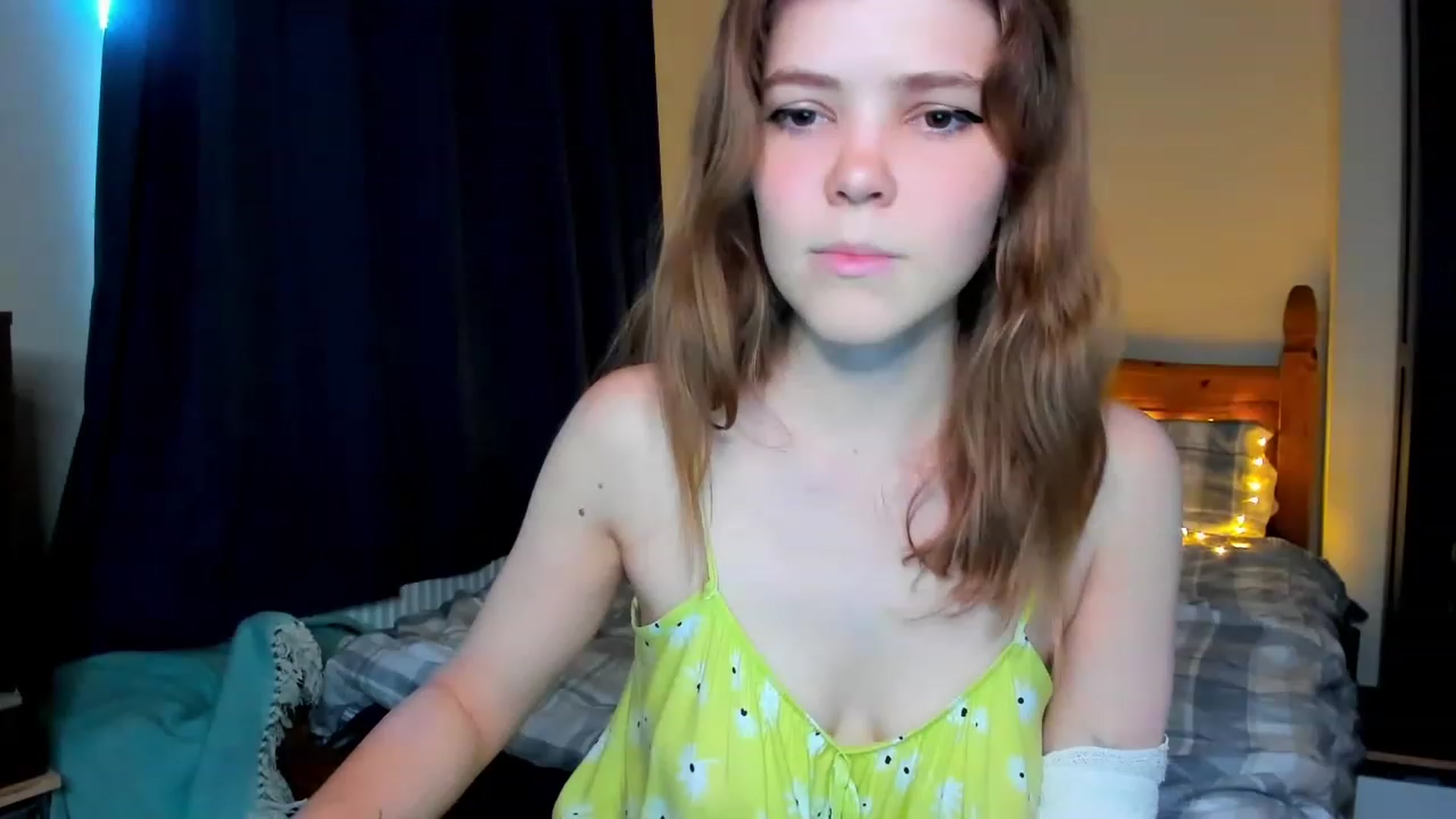 Gallery image thumbnail from EffyShy's myfreecams stream on, 08/23/2023, 16:55 image 13 of 20