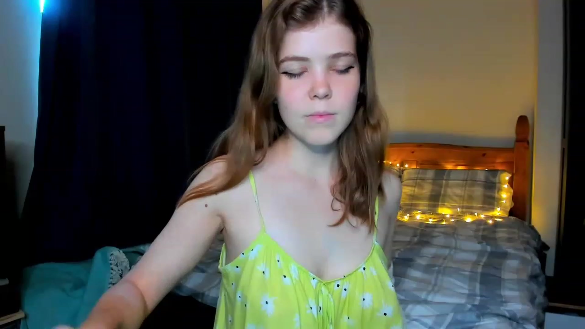 Gallery image thumbnail from EffyShy's myfreecams stream on, 08/23/2023, 16:55 image 2 of 20