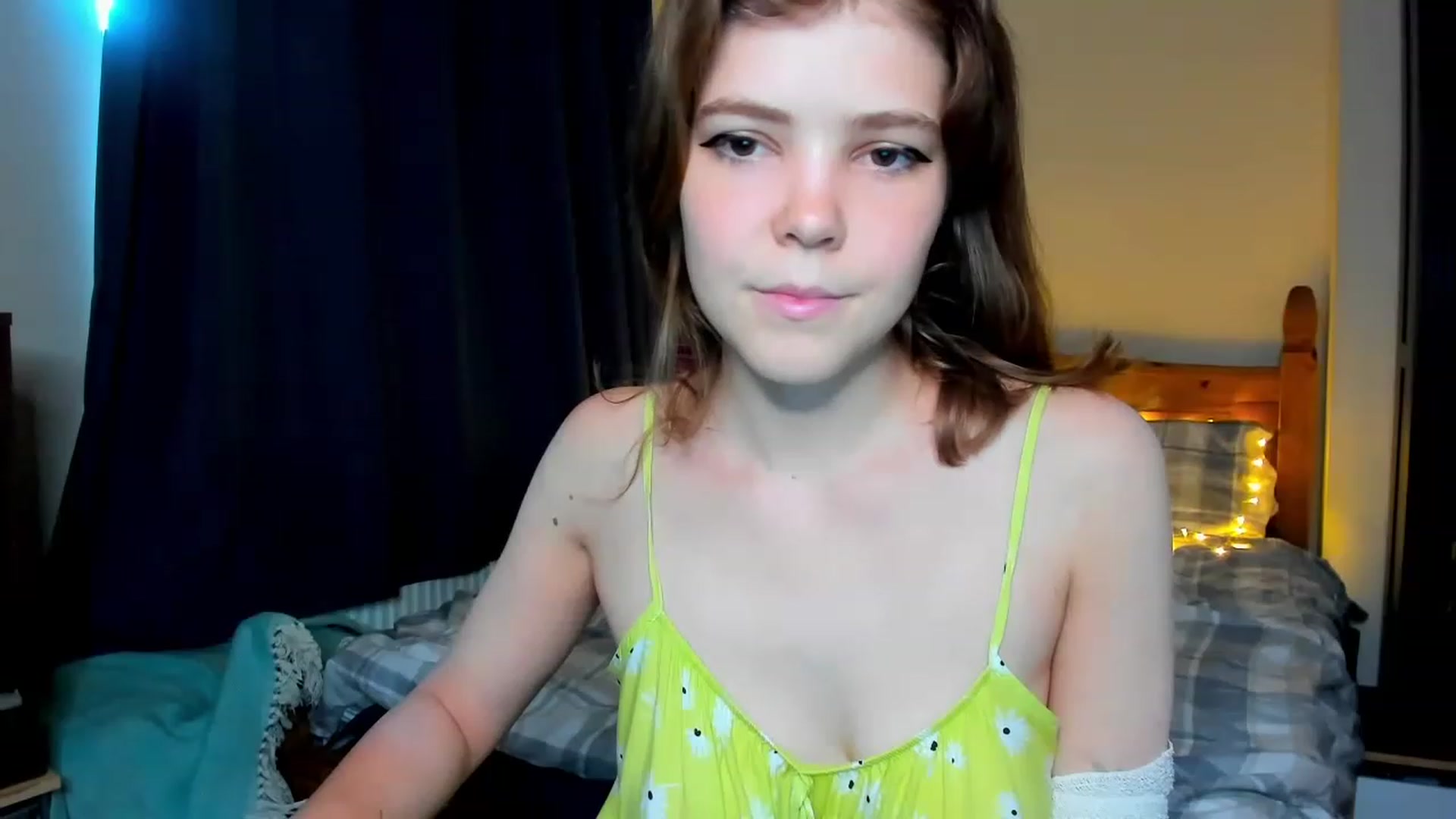 Gallery image thumbnail from EffyShy's myfreecams stream on, 08/23/2023, 16:55 image 18 of 20
