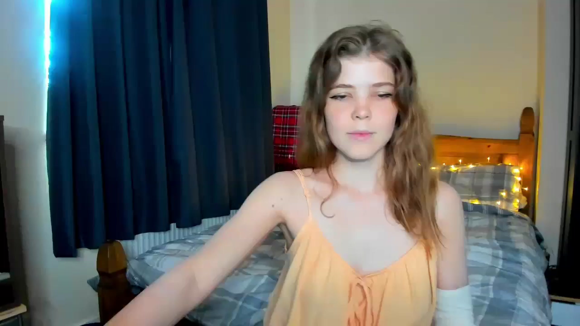 Gallery image thumbnail from EffyShy's myfreecams stream on, 09/14/2023, 13:02 image 18 of 20