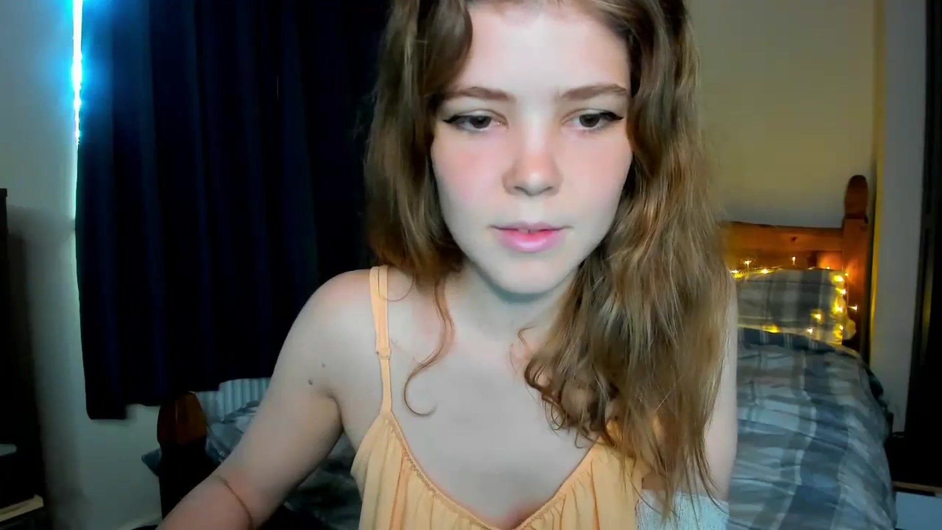 Gallery image thumbnail from EffyShy's myfreecams stream on, 09/14/2023, 13:02 image 17 of 20
