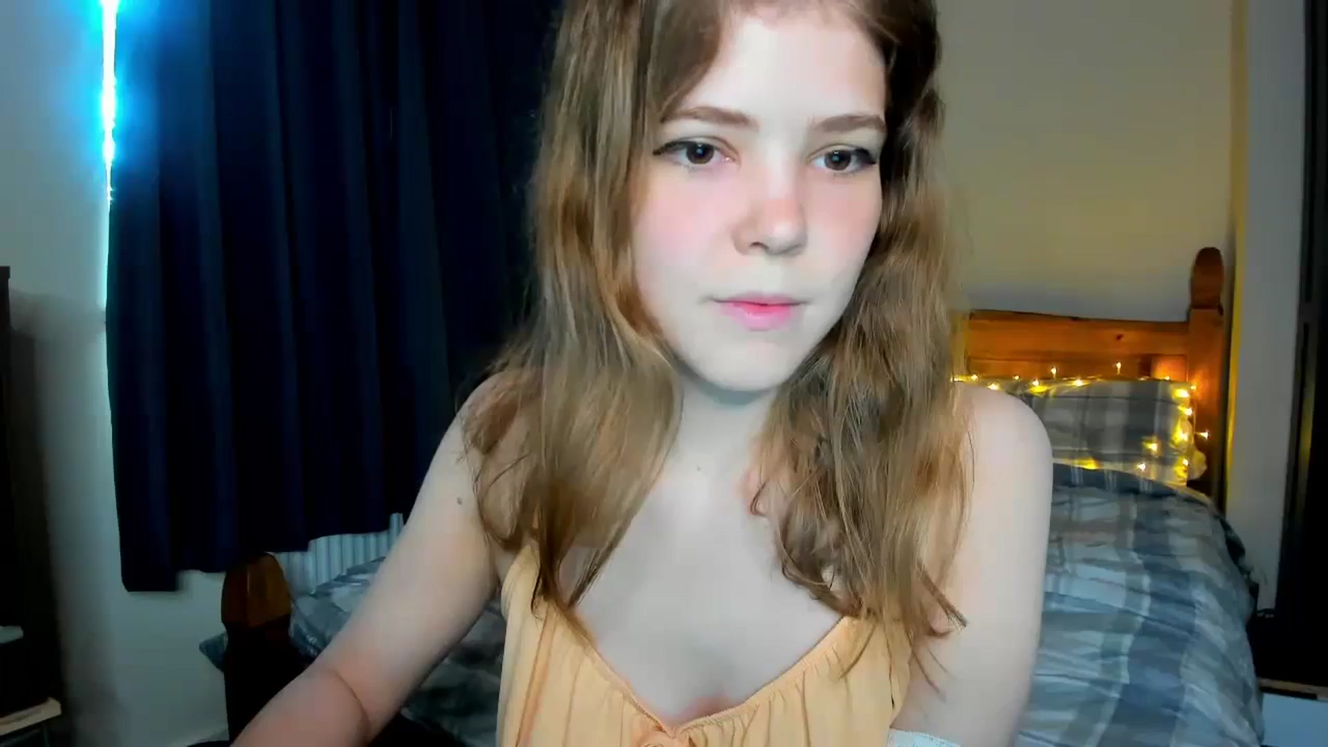 Gallery image thumbnail from EffyShy's myfreecams stream on, 09/14/2023, 13:02 image 11 of 20