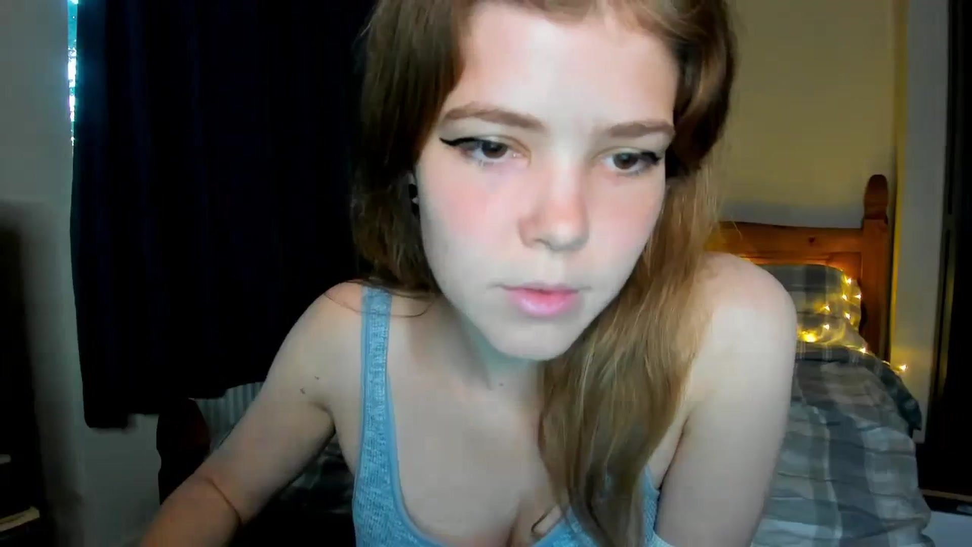 Gallery image thumbnail from EffyShy's myfreecams stream on, 09/16/2023, 18:08 image 16 of 20