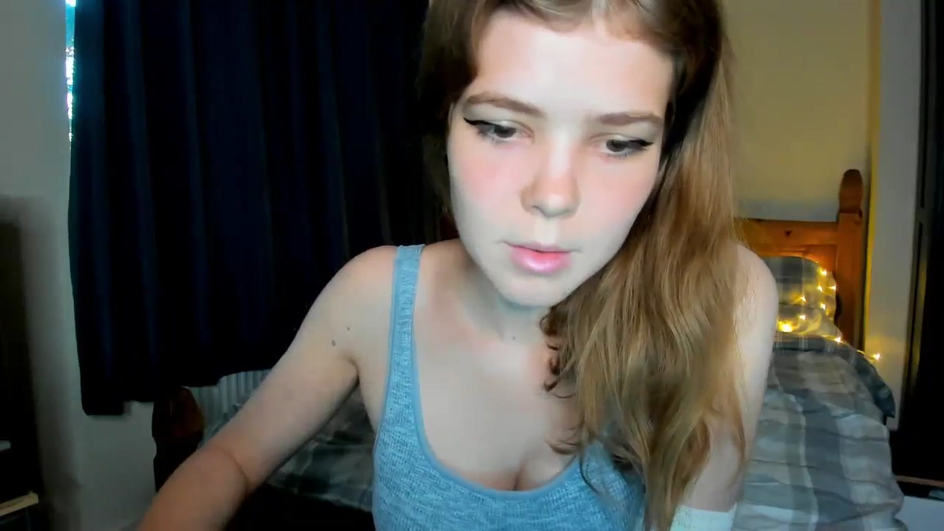 Gallery image thumbnail from EffyShy's myfreecams stream on, 09/16/2023, 18:08 image 18 of 20