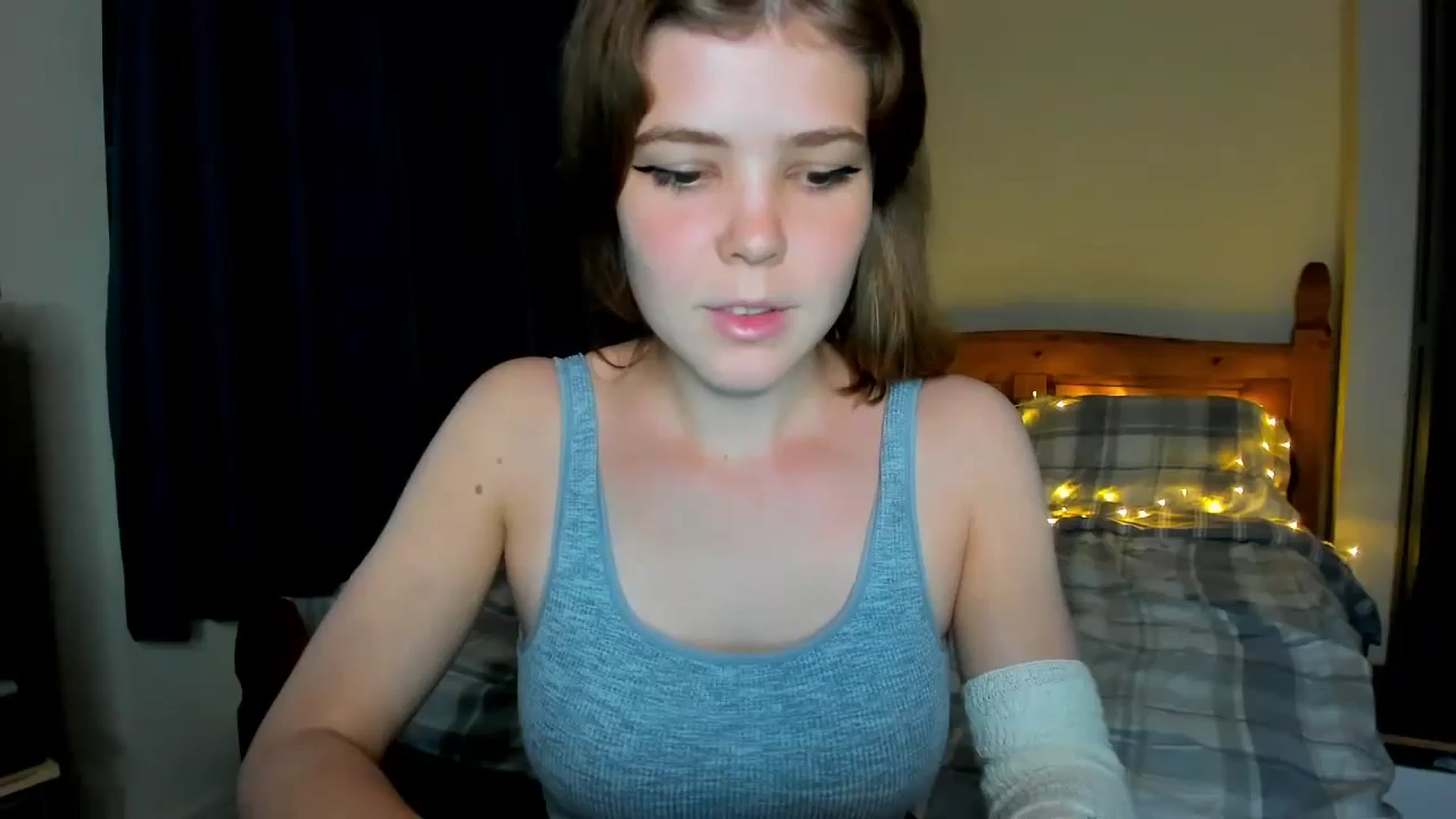 Gallery image thumbnail from EffyShy's myfreecams stream on, 09/16/2023, 18:55 image 17 of 20