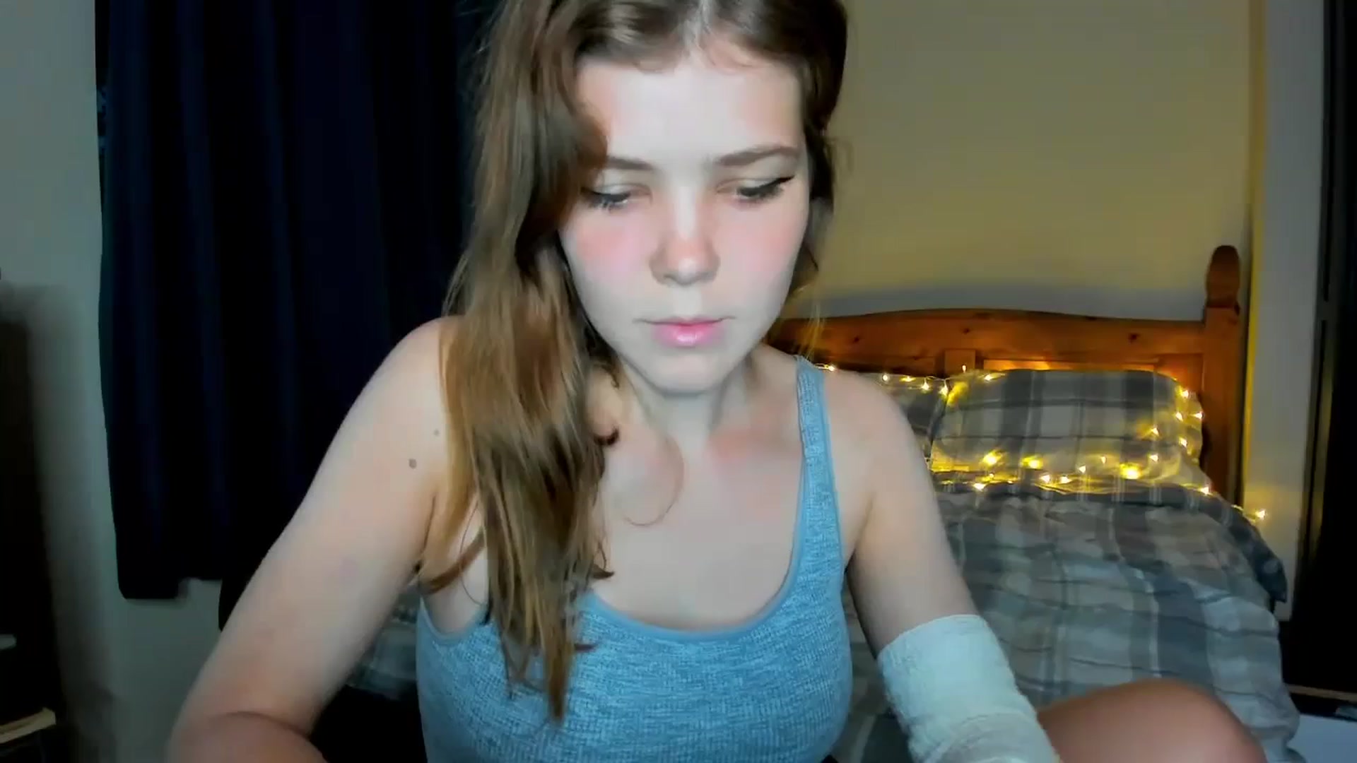 Gallery image thumbnail from EffyShy's myfreecams stream on, 09/16/2023, 18:55 image 12 of 20