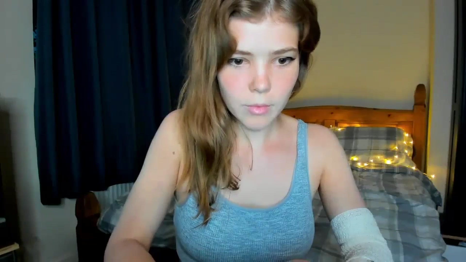 Gallery image thumbnail from EffyShy's myfreecams stream on, 09/16/2023, 18:55 image 10 of 20
