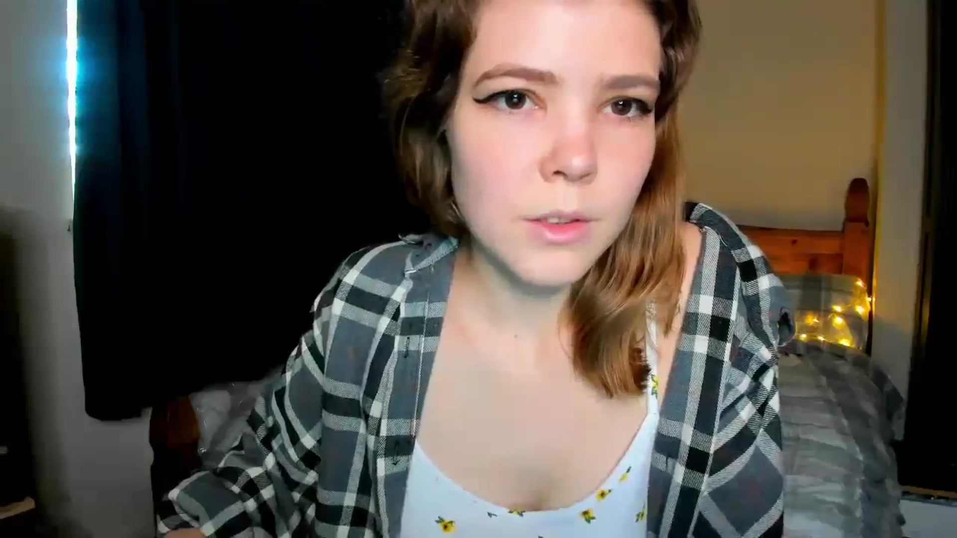 Gallery image thumbnail from EffyShy's myfreecams stream on, 11/13/2023, 15:27 image 18 of 20