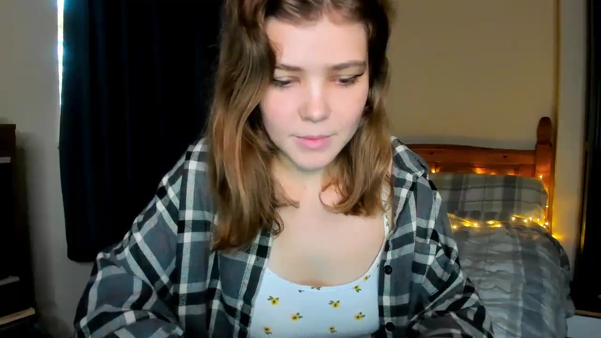 Gallery image thumbnail from EffyShy's myfreecams stream on, 11/16/2023, 14:44 image 3 of 20