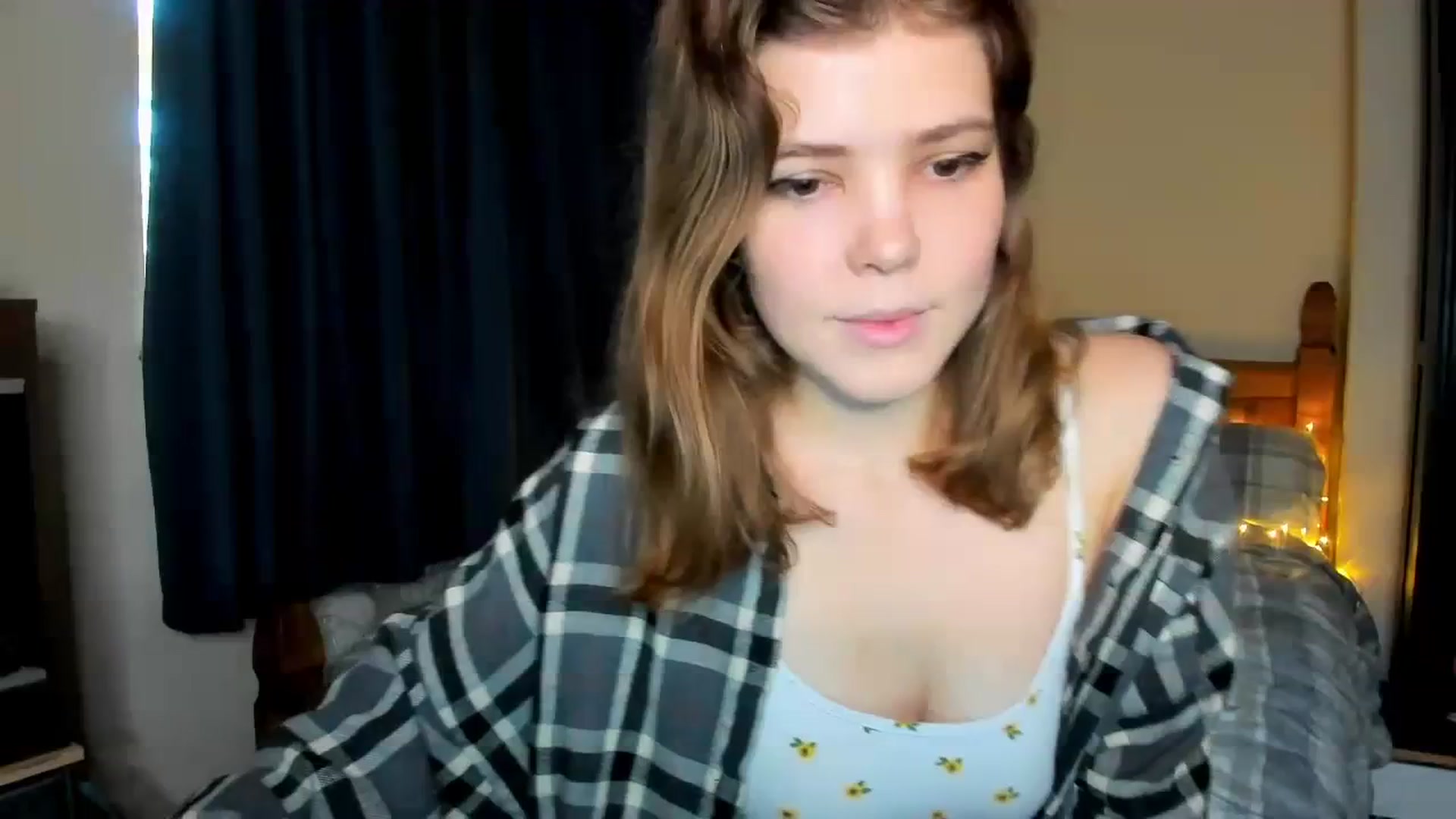 Gallery image thumbnail from EffyShy's myfreecams stream on, 11/16/2023, 14:44 image 2 of 20
