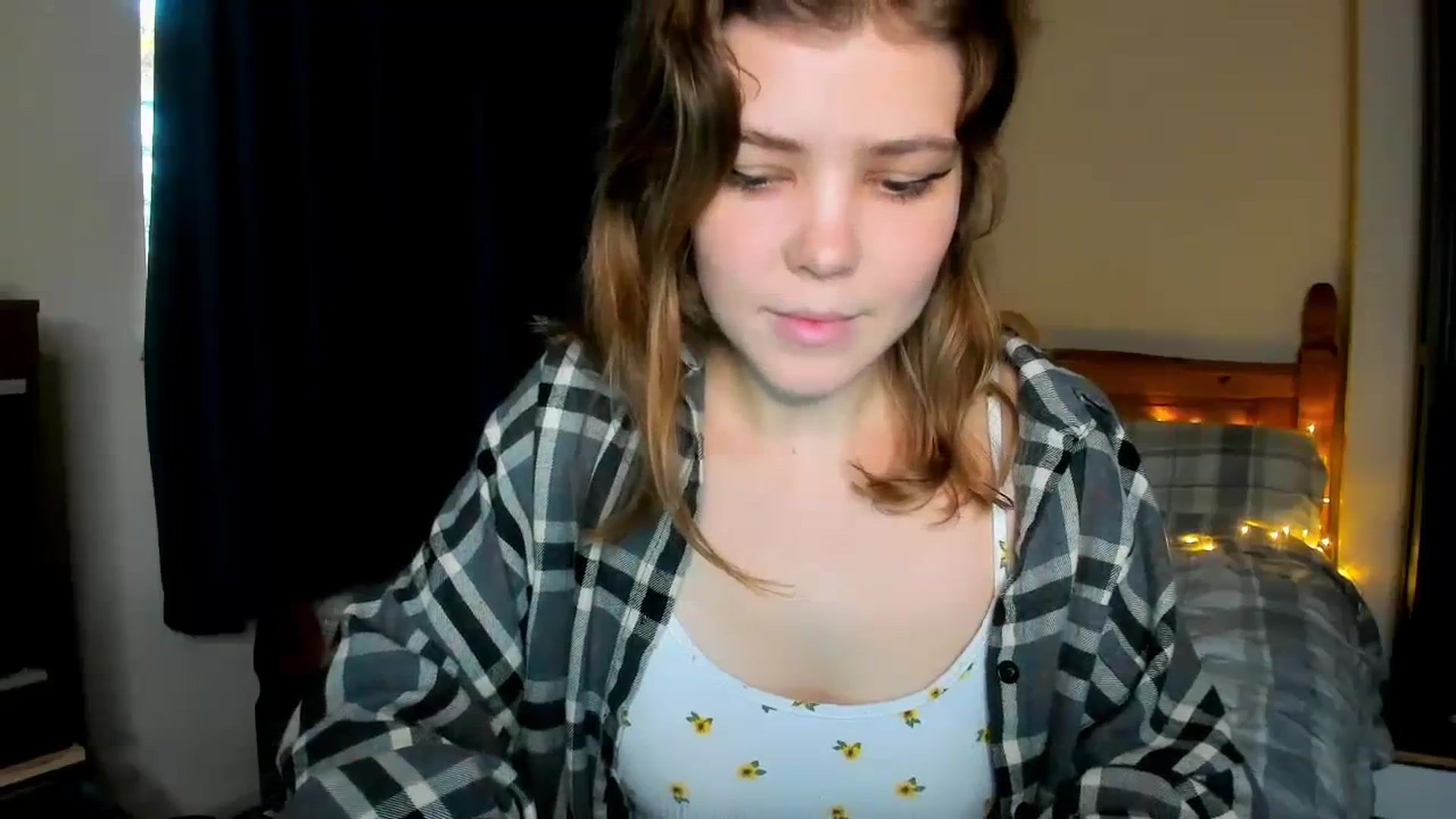 Gallery image thumbnail from EffyShy's myfreecams stream on, 11/16/2023, 14:44 image 12 of 20