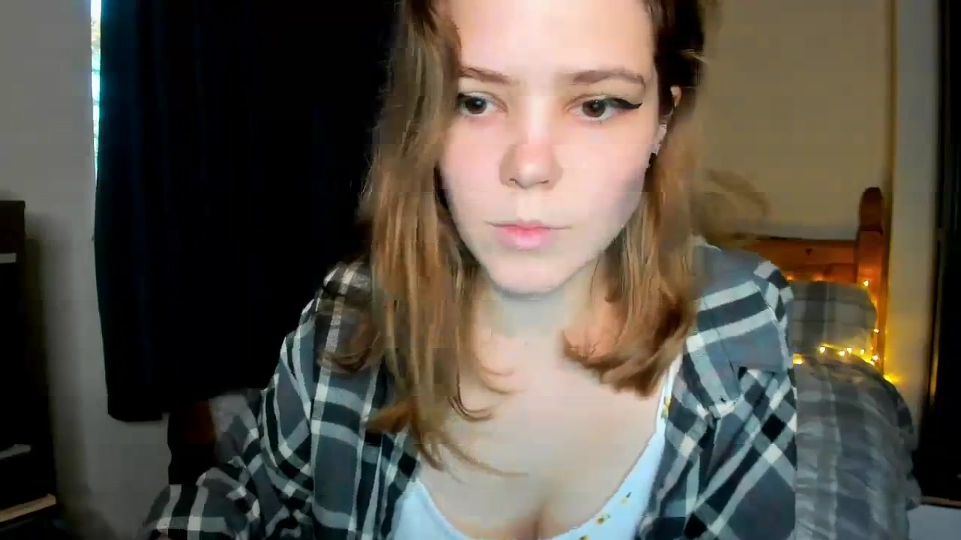 Gallery image thumbnail from EffyShy's myfreecams stream on, 11/16/2023, 15:43 image 3 of 20