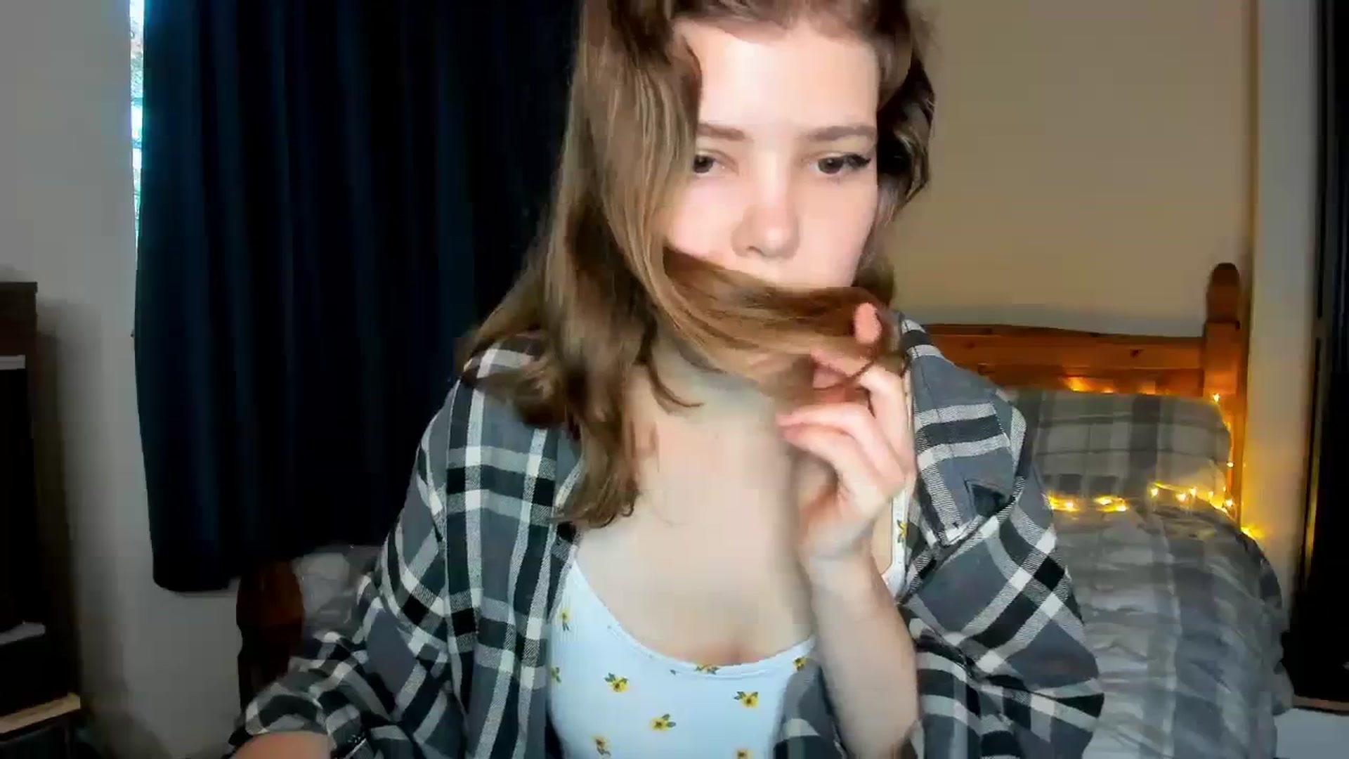 Gallery image thumbnail from EffyShy's myfreecams stream on, 11/16/2023, 15:43 image 14 of 20