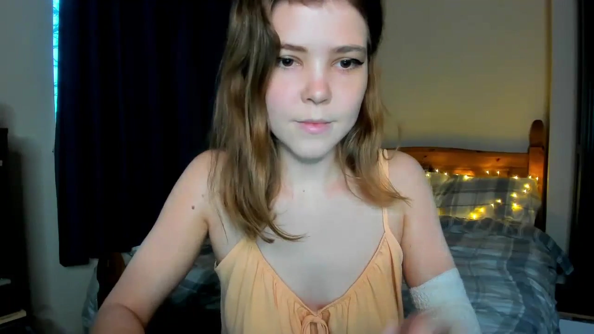 Gallery image thumbnail from EffyShy's myfreecams stream on, 11/22/2023, 15:29 image 20 of 20
