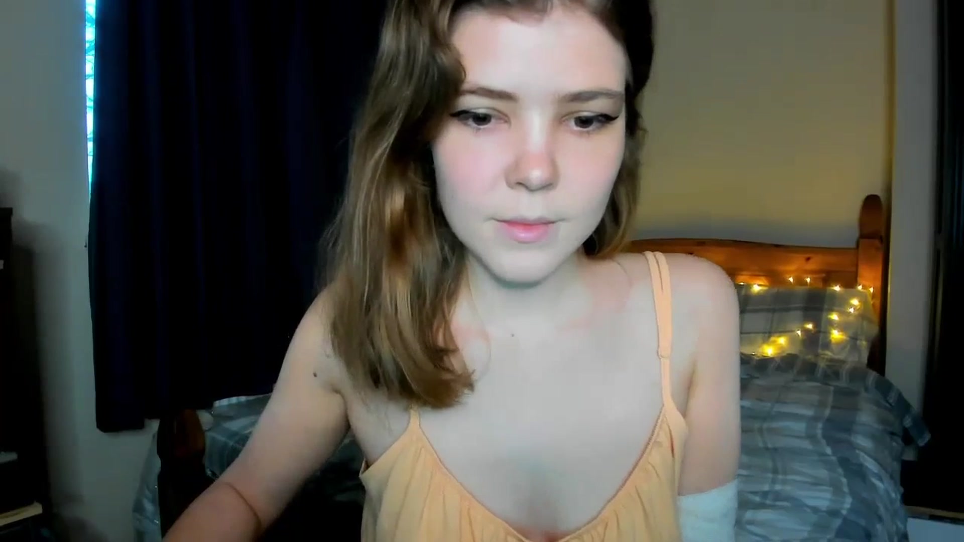 Gallery image thumbnail from EffyShy's myfreecams stream on, 11/22/2023, 15:29 image 5 of 20