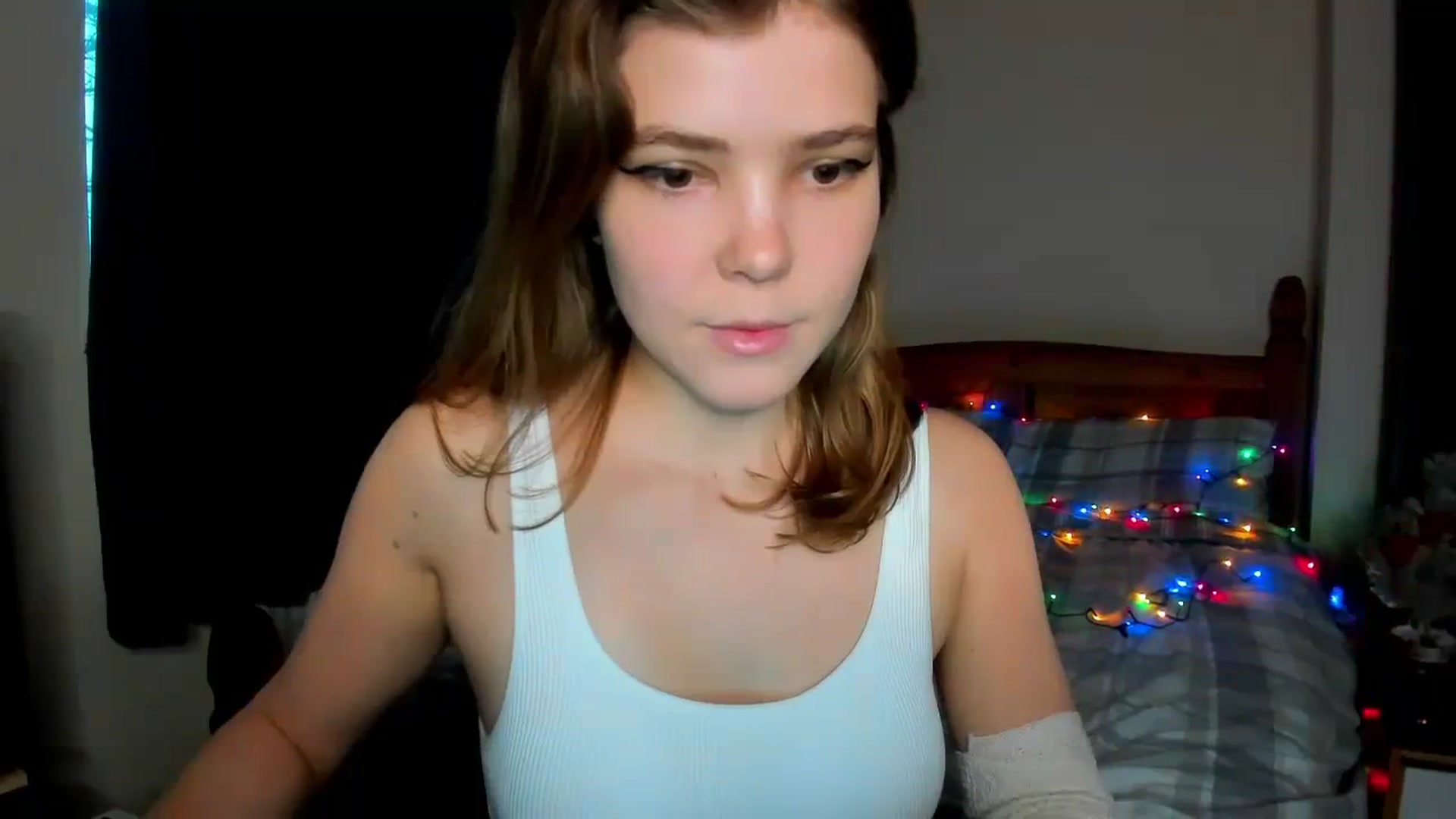 Gallery image thumbnail from EffyShy's myfreecams stream on, 12/11/2023, 15:49 image 6 of 20