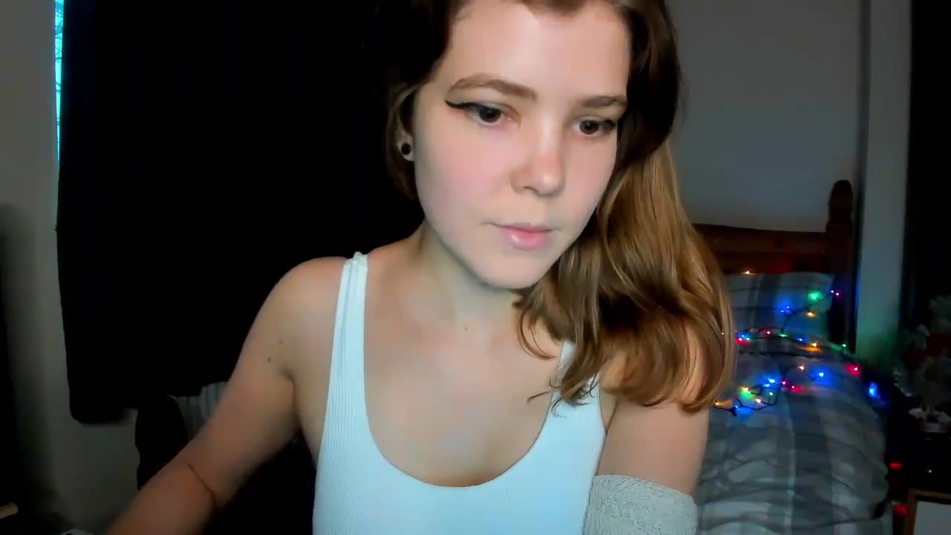 Gallery image thumbnail from EffyShy's myfreecams stream on, 12/11/2023, 15:49 image 7 of 20