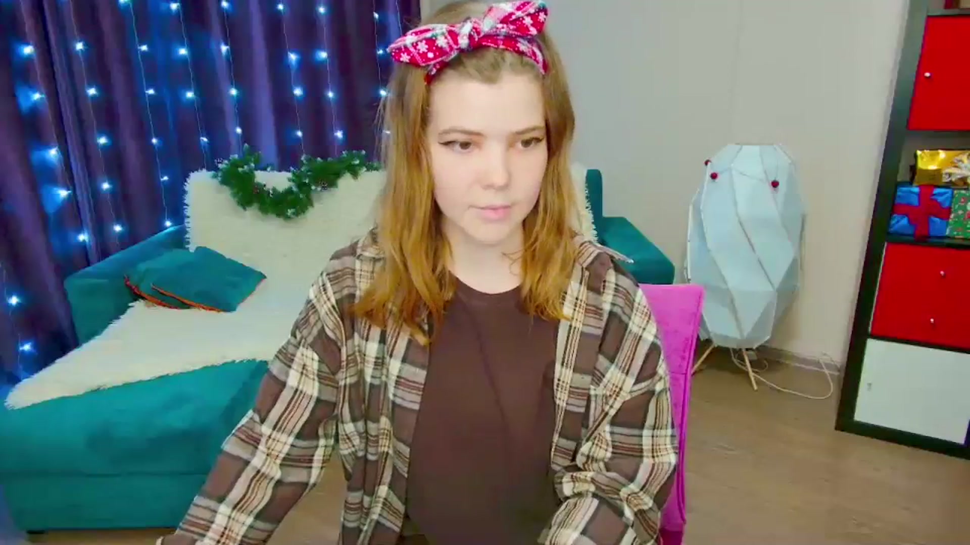 Gallery image thumbnail from EffyShy's myfreecams stream on, 01/06/2024, 13:41 image 4 of 20