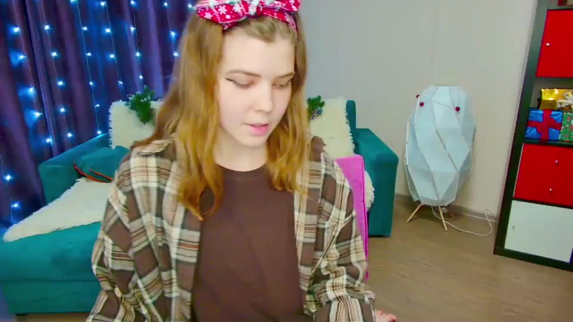 Gallery image thumbnail from EffyShy's myfreecams stream on, 01/06/2024, 13:41 image 6 of 20