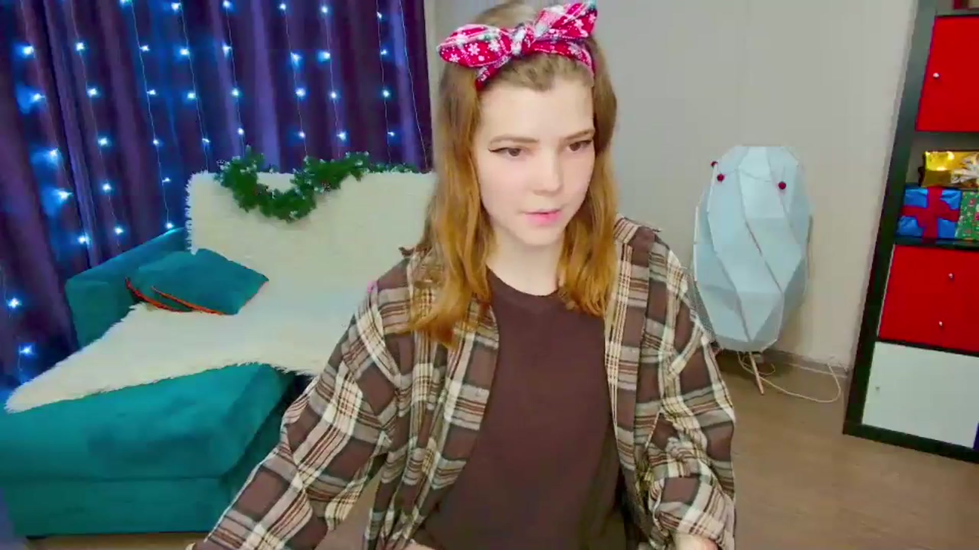 Gallery image thumbnail from EffyShy's myfreecams stream on, 01/06/2024, 13:41 image 16 of 20