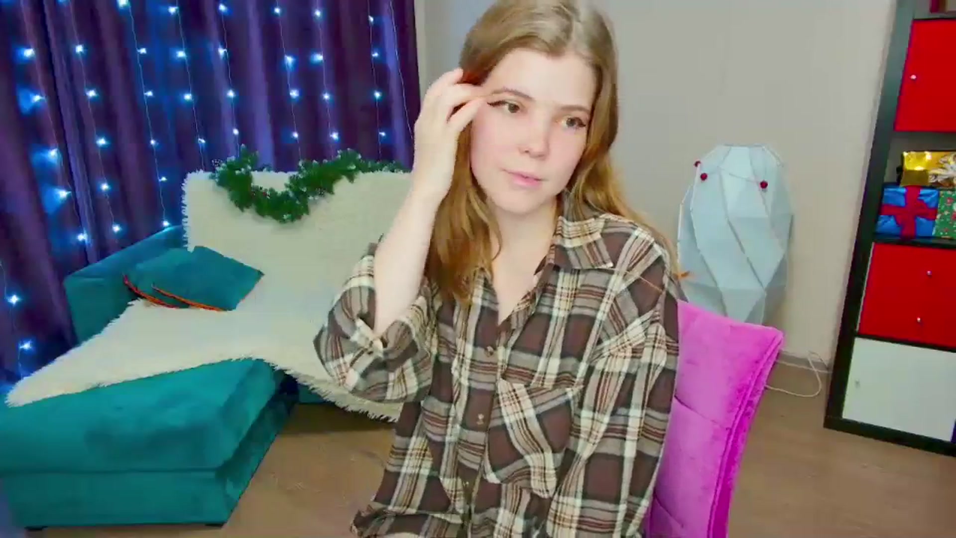 Gallery image thumbnail from EffyShy's myfreecams stream on, 01/06/2024, 15:13 image 13 of 20