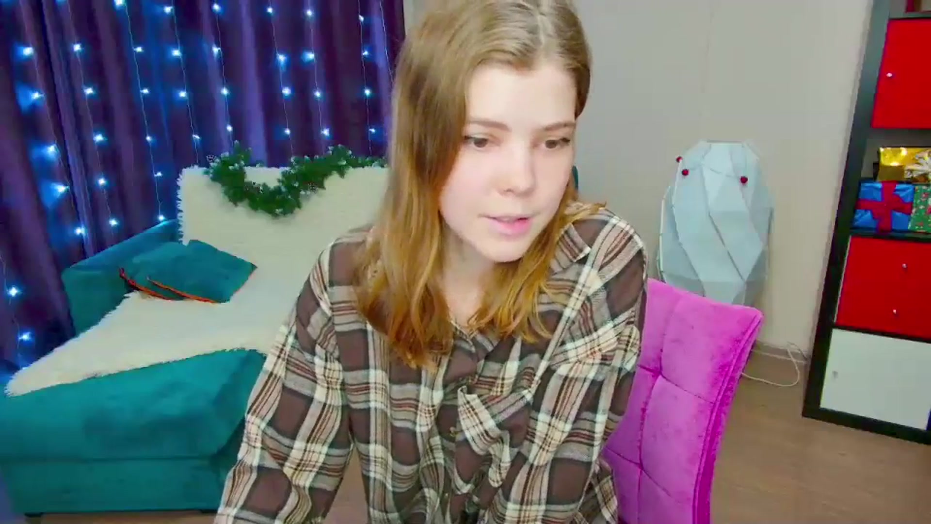 Gallery image thumbnail from EffyShy's myfreecams stream on, 01/06/2024, 15:13 image 17 of 20