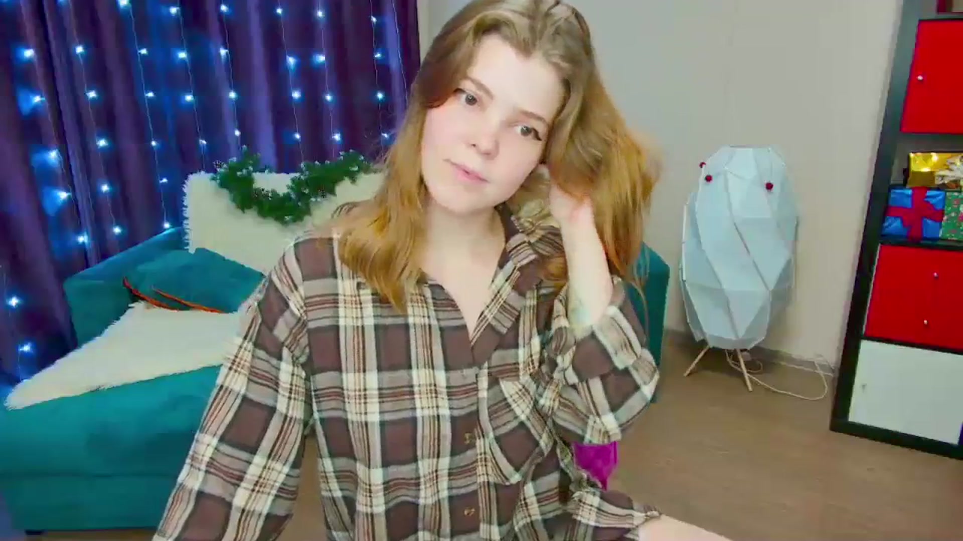 Gallery image thumbnail from EffyShy's myfreecams stream on, 01/06/2024, 18:18 image 15 of 20