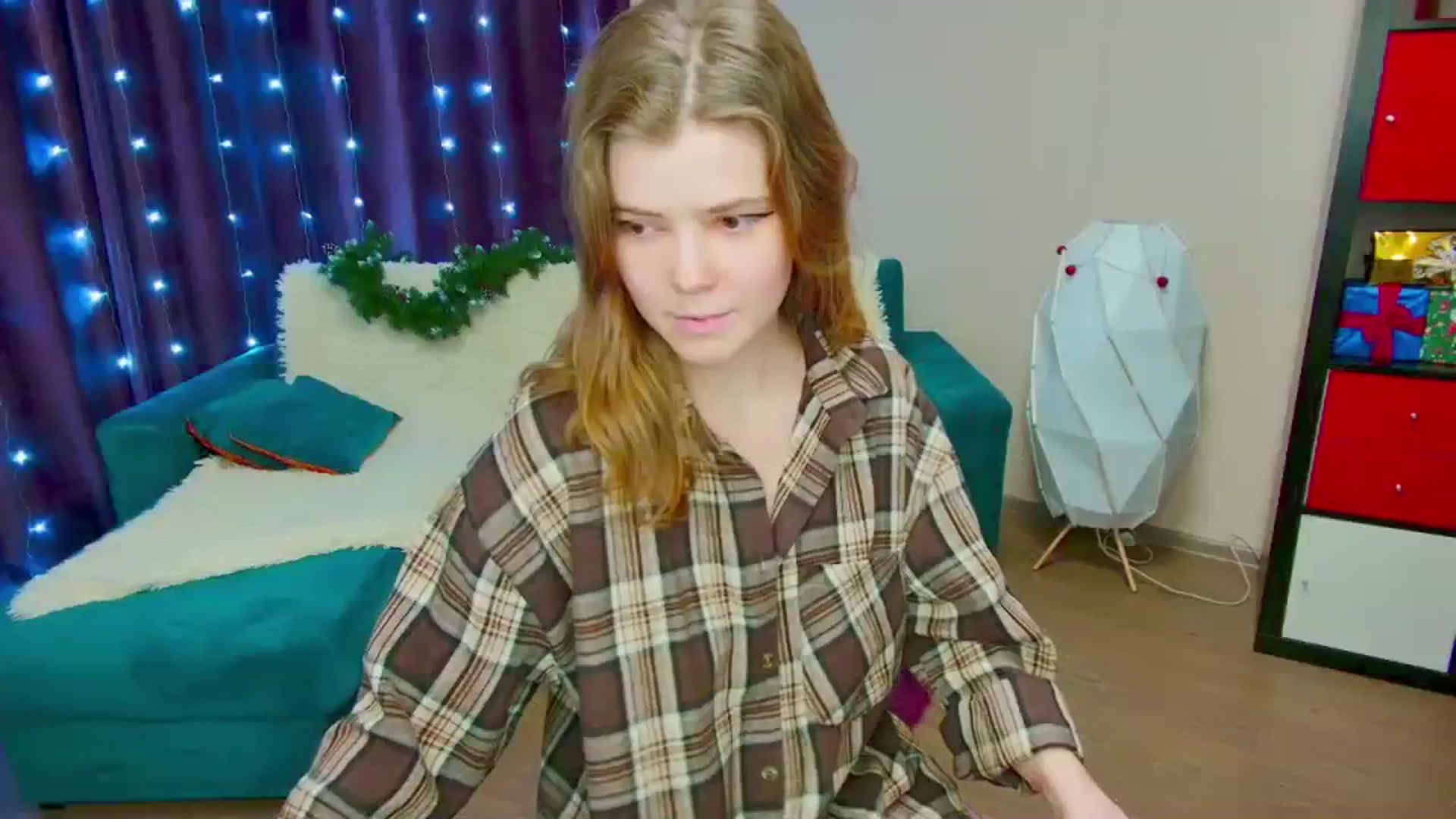 Gallery image thumbnail from EffyShy's myfreecams stream on, 01/06/2024, 18:18 image 4 of 20