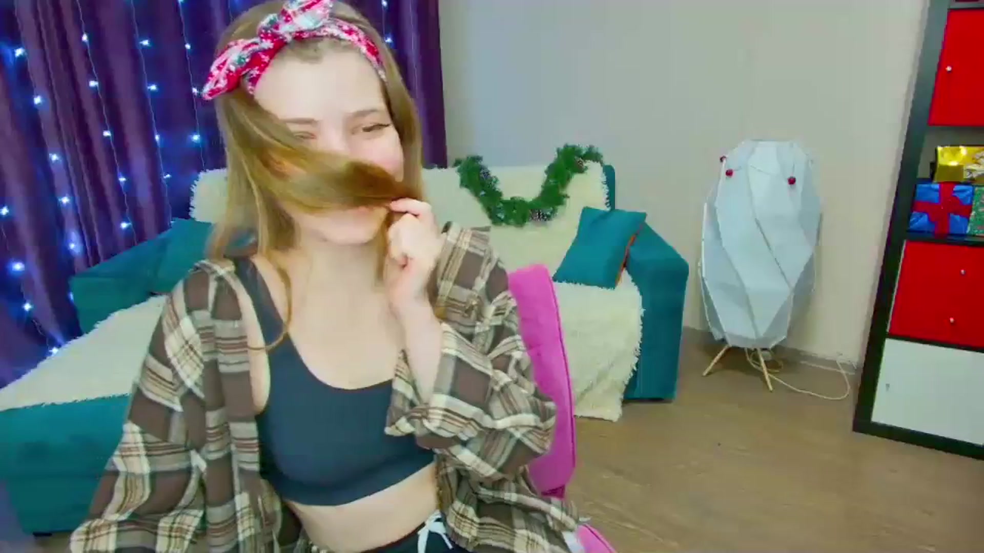 Gallery image thumbnail from EffyShy's myfreecams stream on, 01/10/2024, 15:35 image 17 of 20