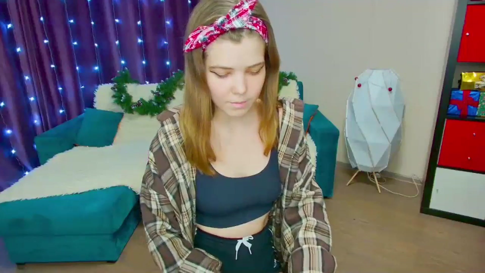 Gallery image thumbnail from EffyShy's myfreecams stream on, 01/10/2024, 15:57 image 7 of 20
