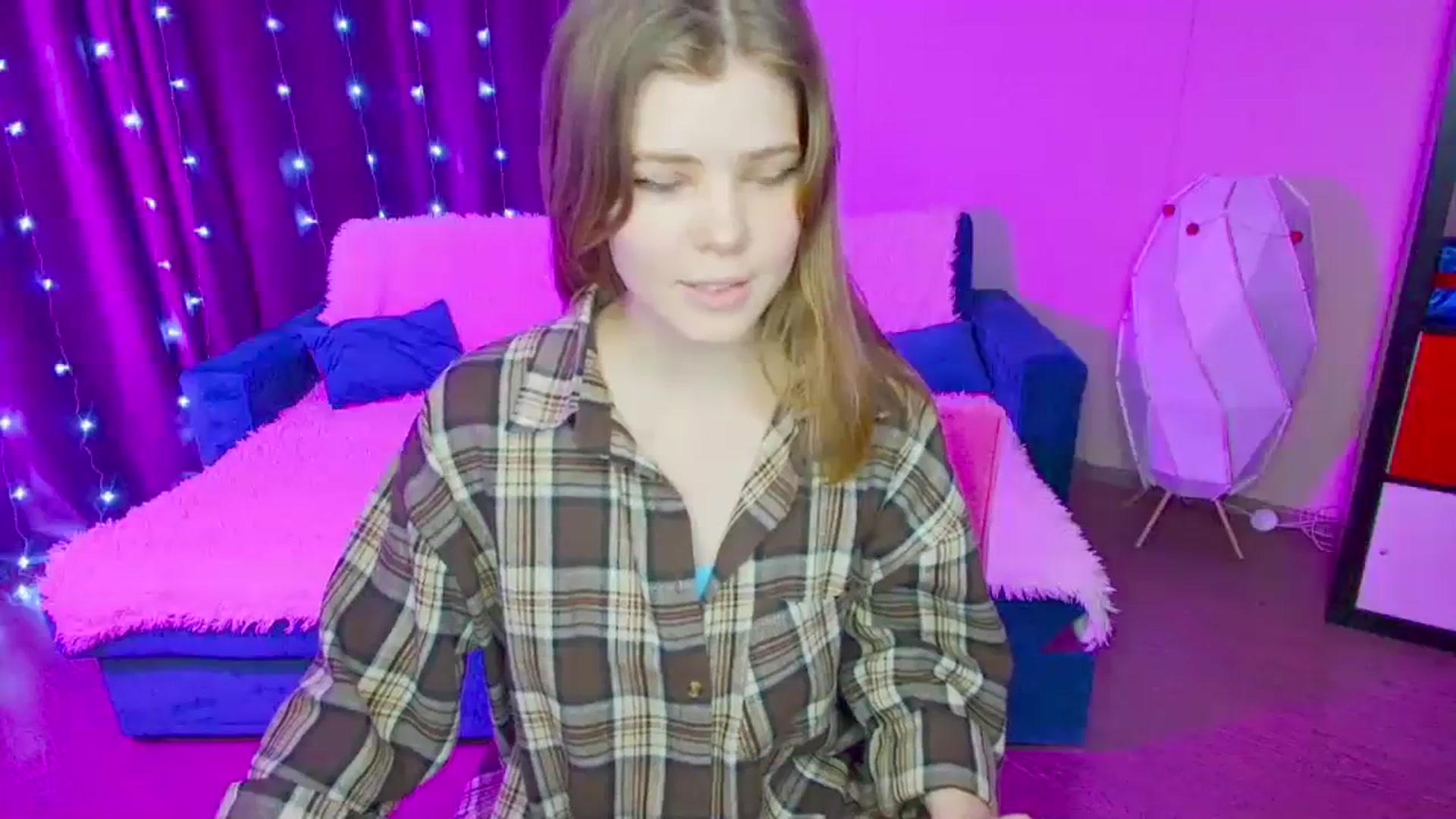 Gallery image thumbnail from EffyShy's myfreecams stream on, 01/15/2024, 20:54 image 10 of 20