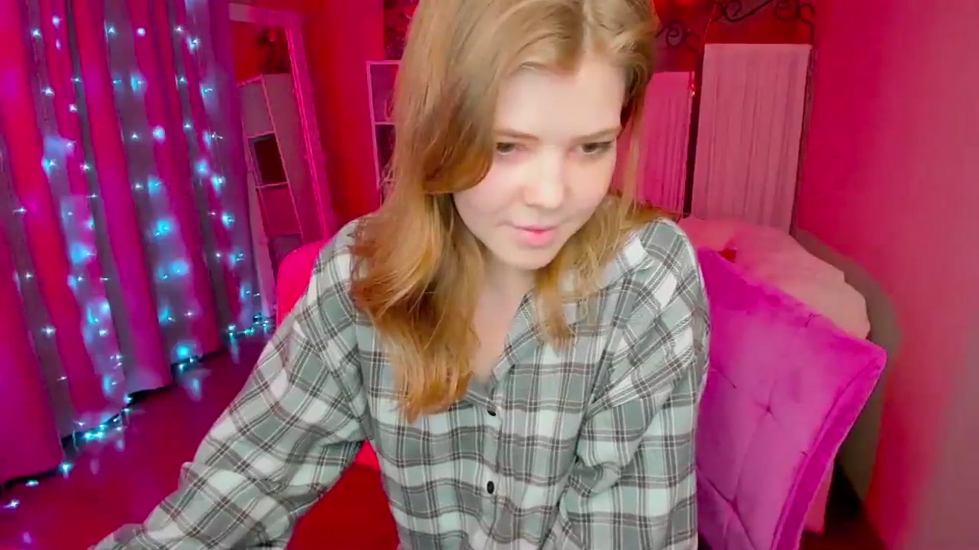 Gallery image thumbnail from EffyShy's myfreecams stream on, 02/22/2024, 19:54 image 7 of 20