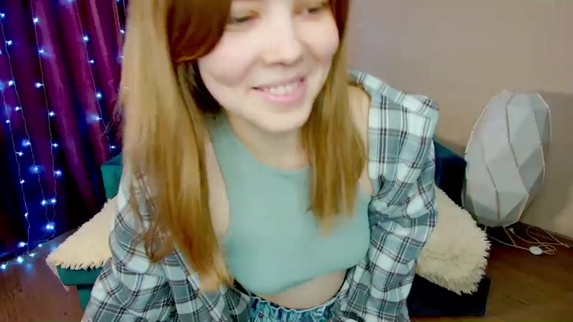 Gallery image thumbnail from EffyShy's myfreecams stream on, 03/11/2024, 08:41 image 15 of 20