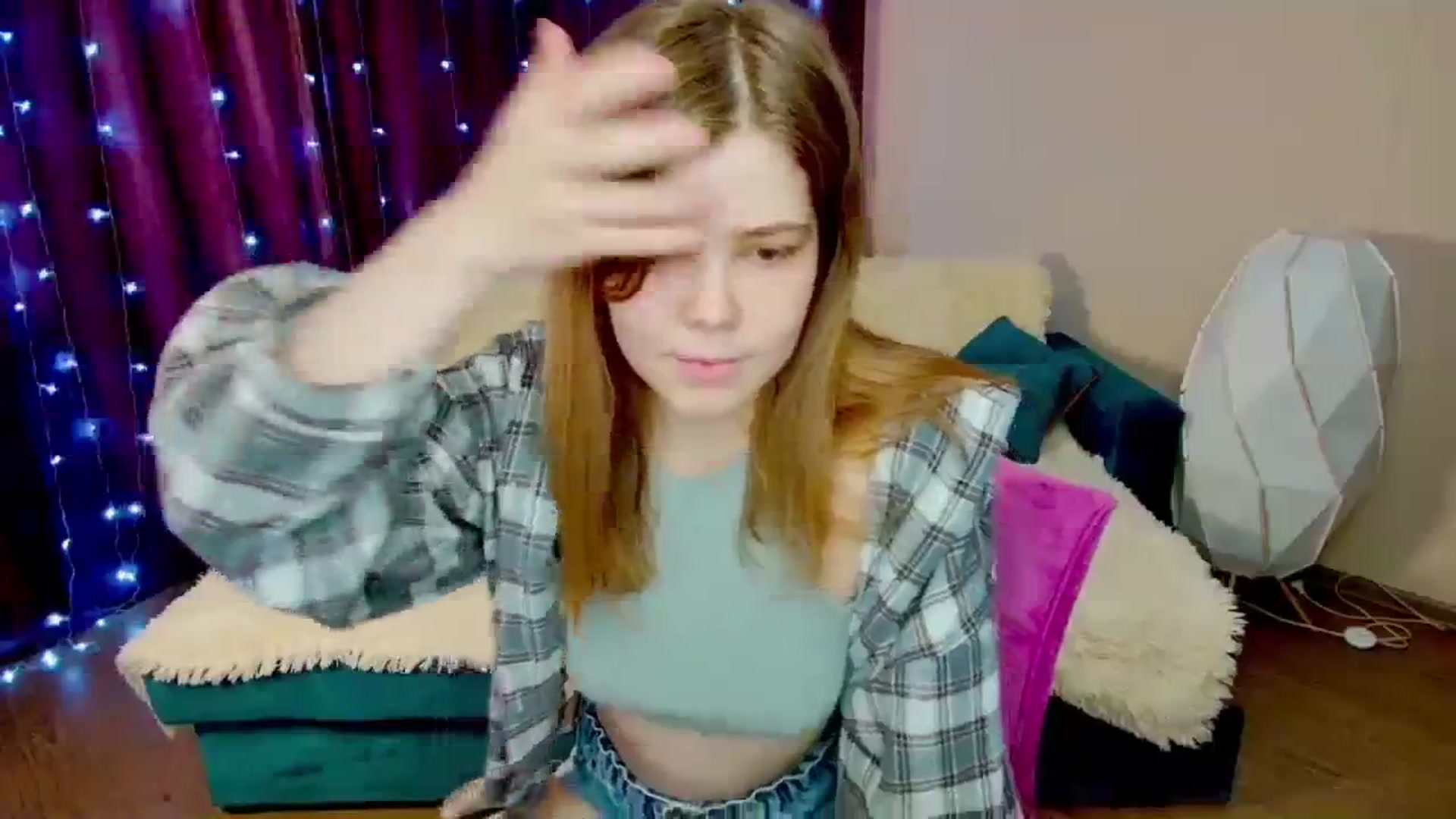 Gallery image thumbnail from EffyShy's myfreecams stream on, 03/11/2024, 08:41 image 4 of 20