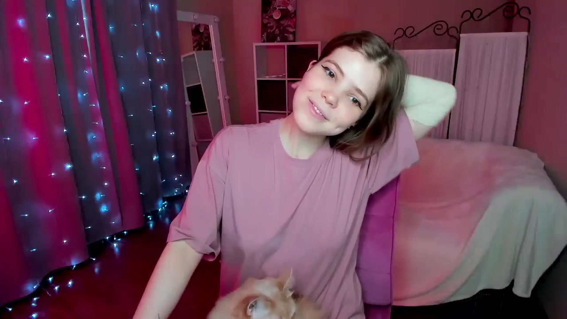 Gallery image thumbnail from EffyShy's myfreecams stream on, 03/27/2024, 09:49 image 12 of 20