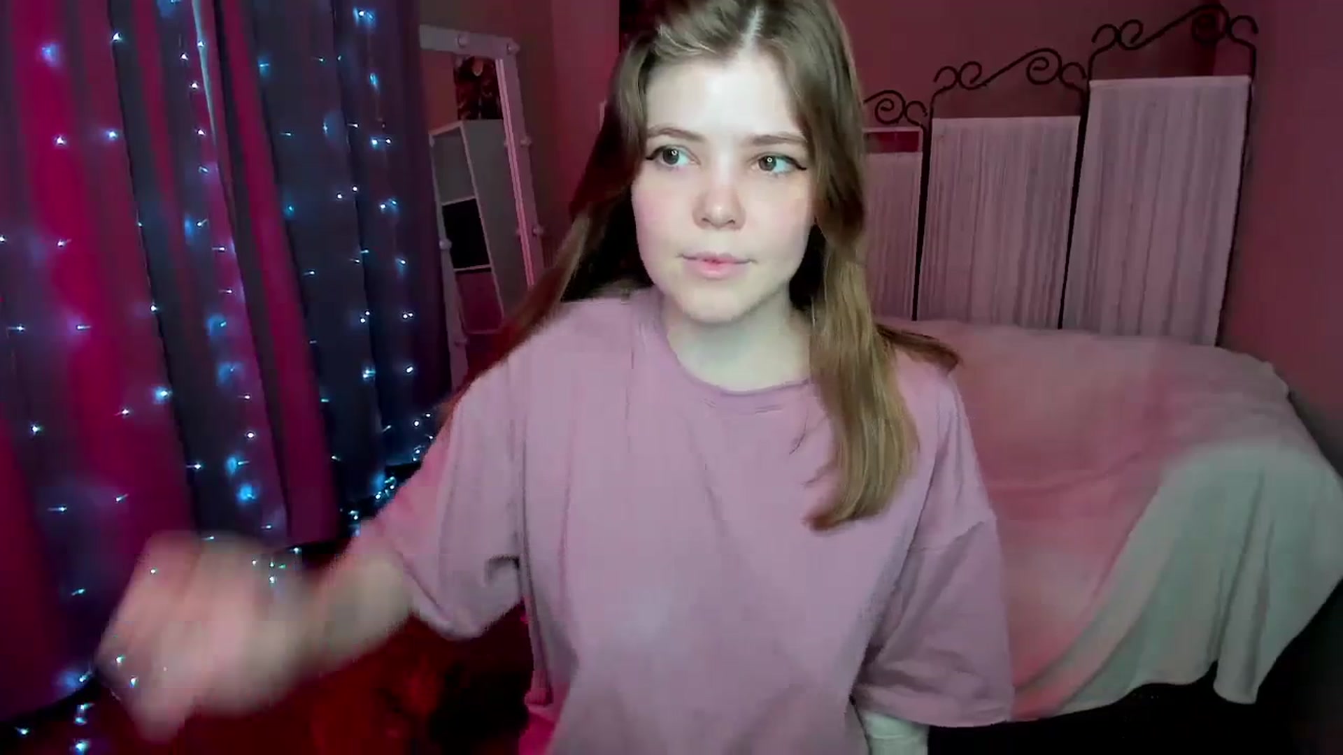 Gallery image thumbnail from EffyShy's myfreecams stream on, 03/27/2024, 09:49 image 13 of 20
