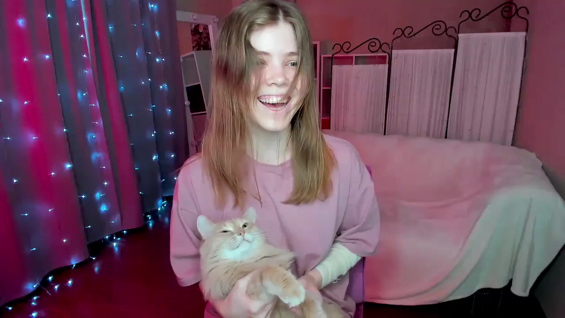 Gallery image thumbnail from EffyShy's myfreecams stream on, 03/27/2024, 09:49 image 4 of 20
