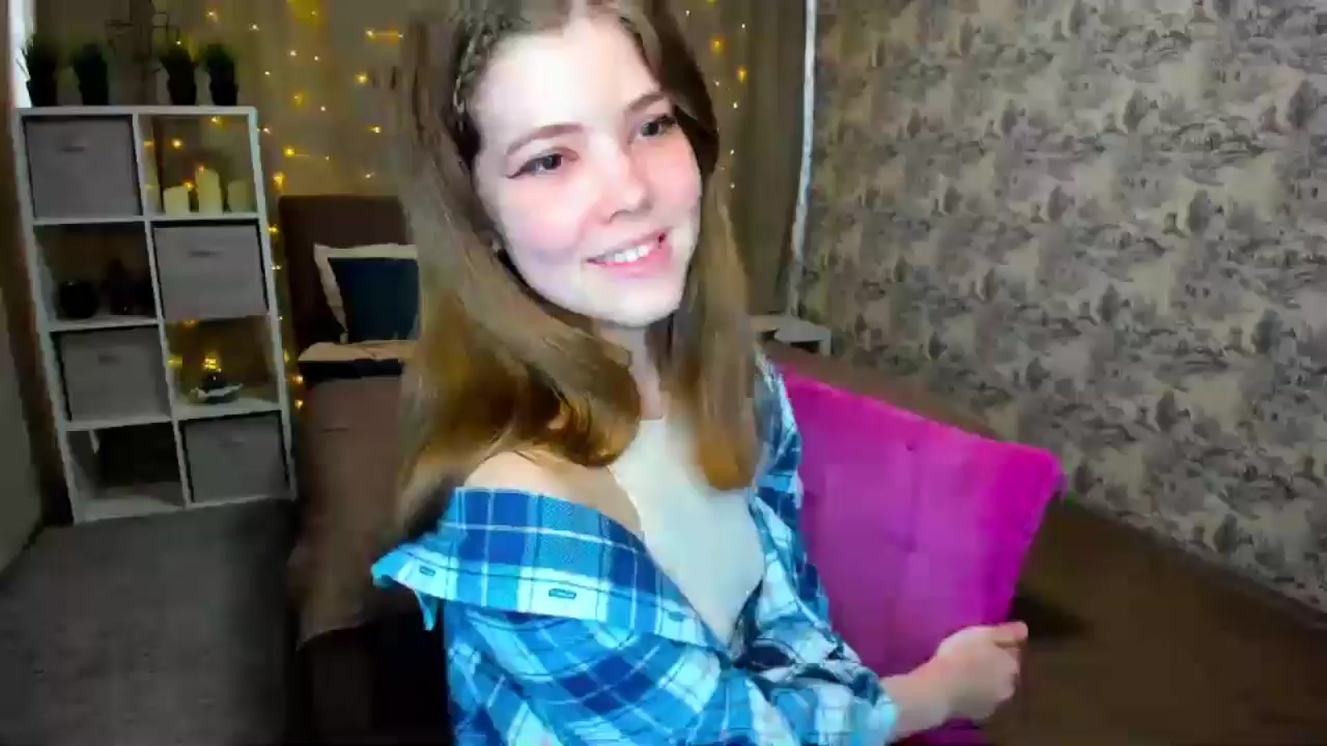 Gallery image thumbnail from EffyShy's myfreecams stream on, 04/26/2024, 12:20 image 18 of 20