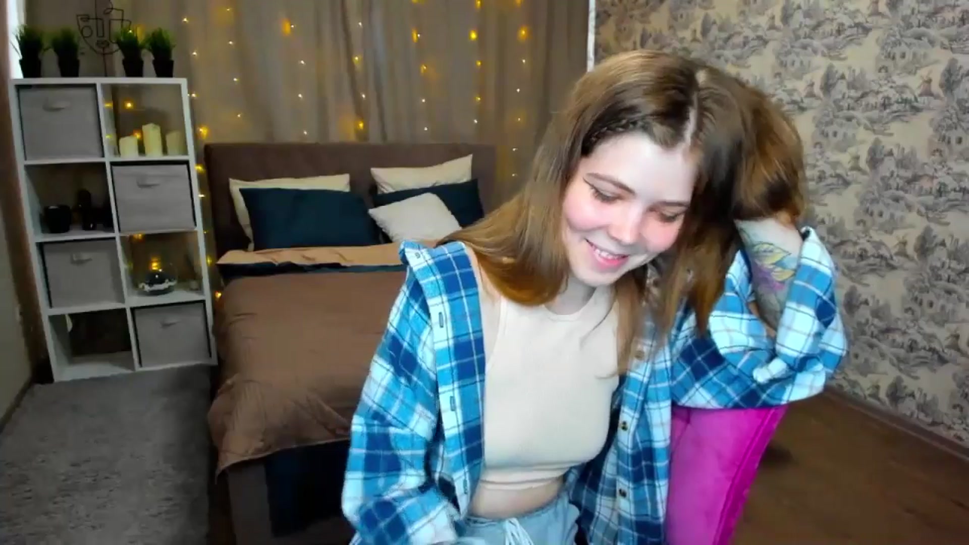 Gallery image thumbnail from EffyShy's myfreecams stream on, 04/26/2024, 12:20 image 12 of 20