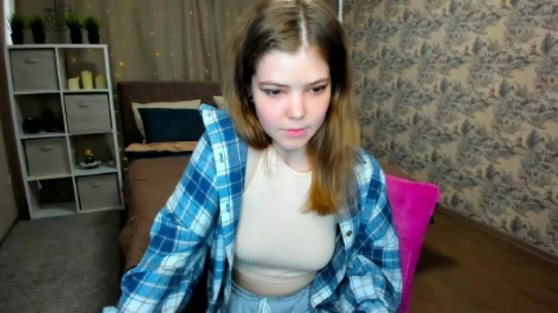Gallery image thumbnail from EffyShy's myfreecams stream on, 04/26/2024, 12:20 image 3 of 20