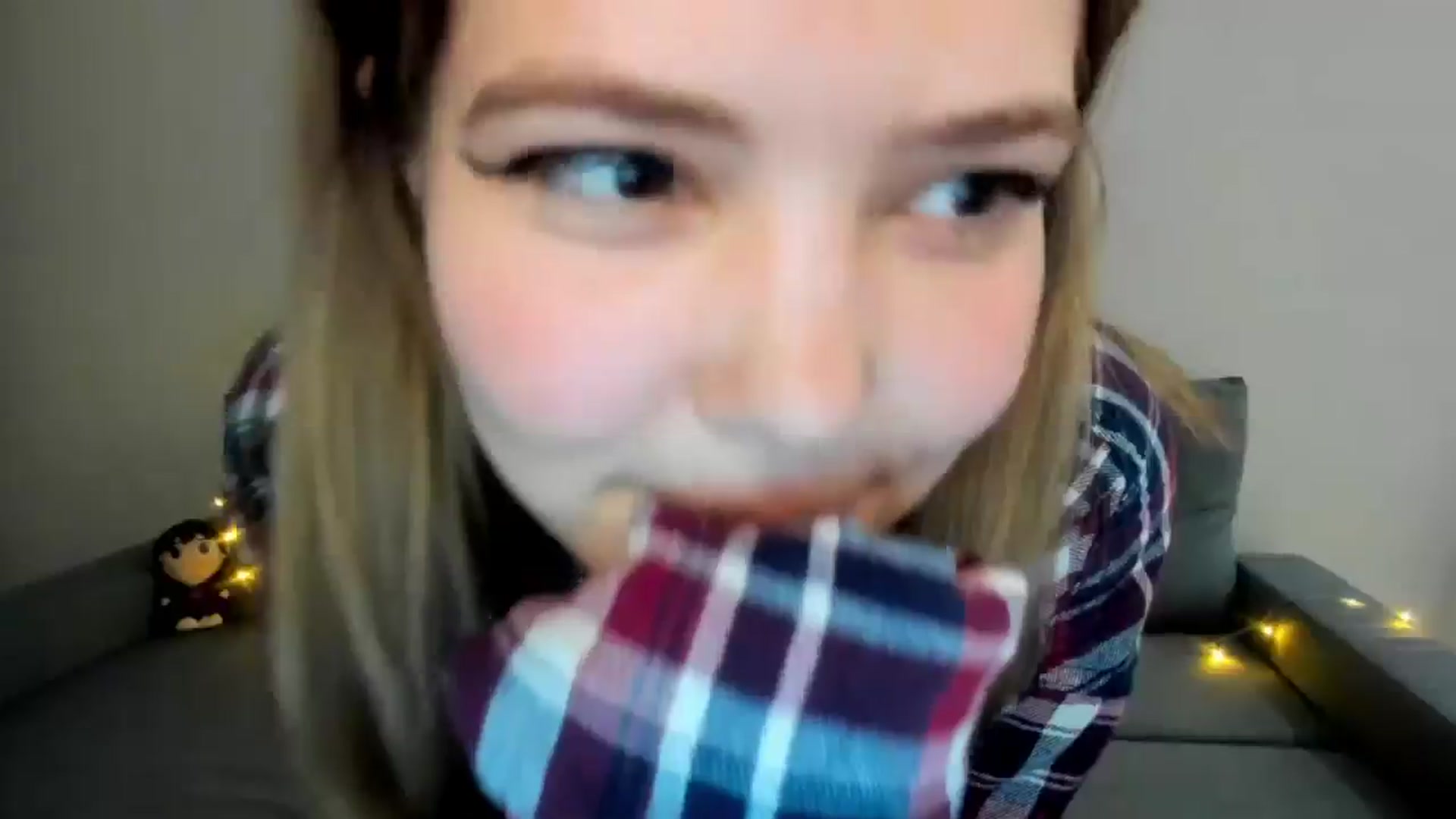Gallery image thumbnail from EffyShy's myfreecams stream on, 05/29/2024, 16:37 image 3 of 20