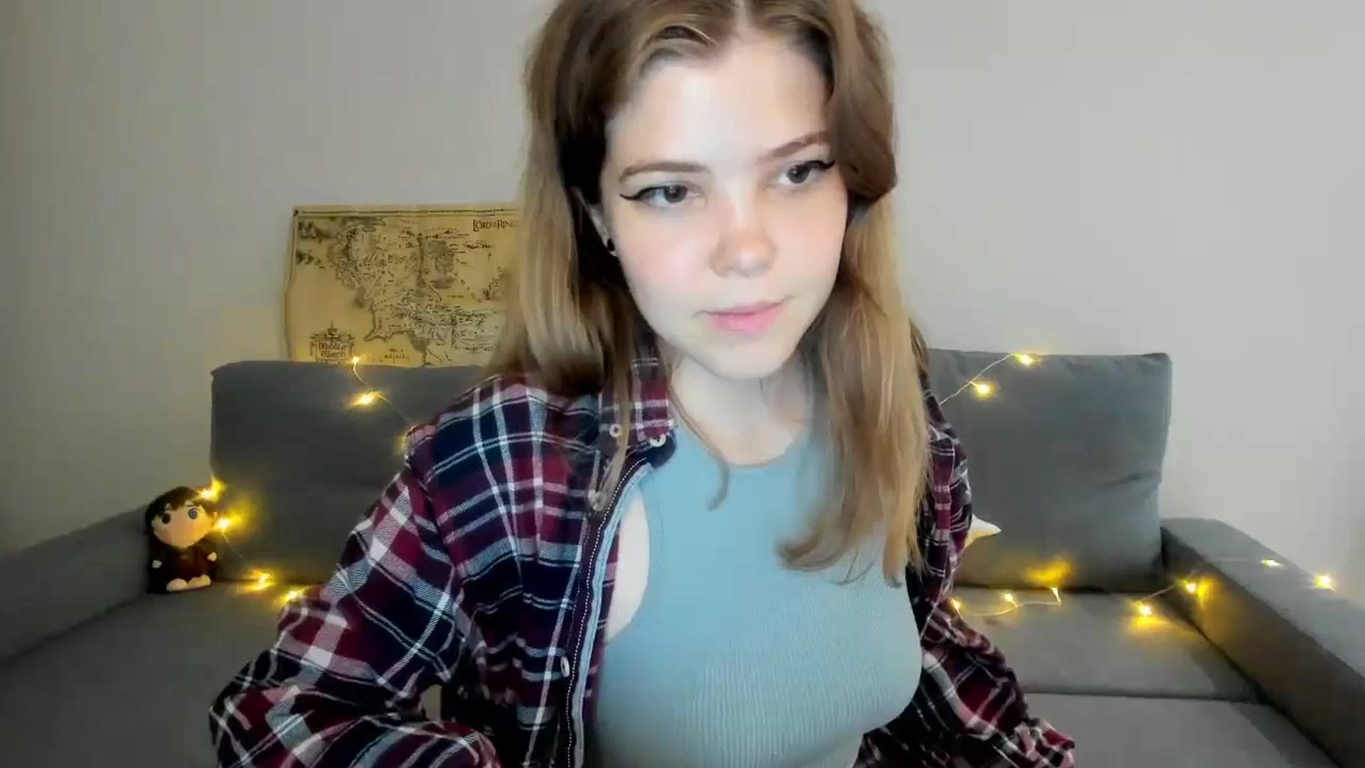 Gallery image thumbnail from EffyShy's myfreecams stream on, 05/29/2024, 19:22 image 20 of 20