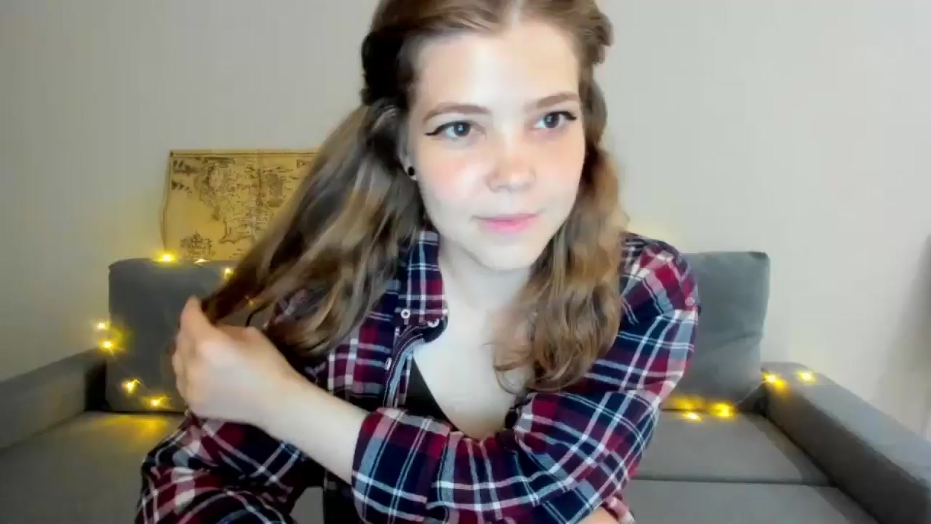 Gallery image thumbnail from EffyShy's myfreecams stream on, 06/06/2024, 18:19 image 15 of 20