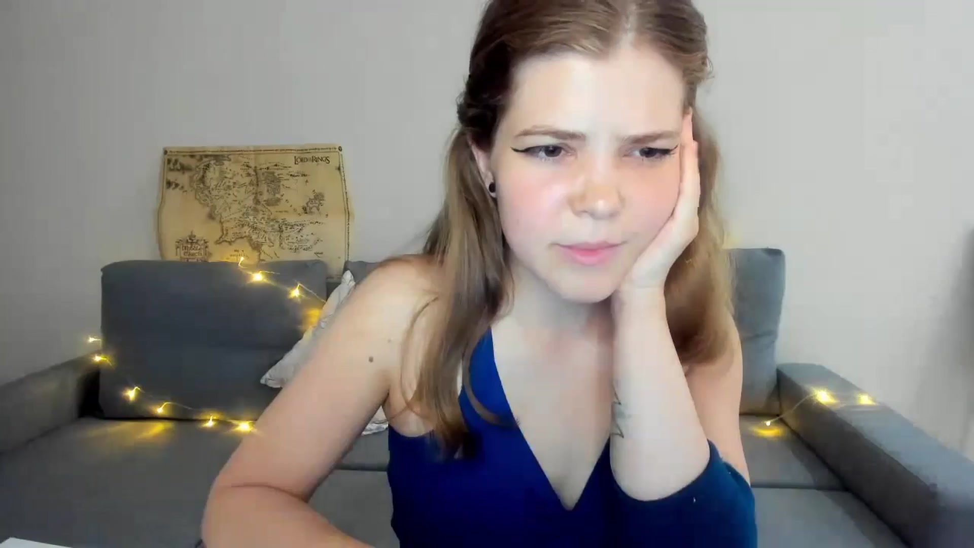 Gallery image thumbnail from EffyShy's myfreecams stream on, 06/08/2024, 18:16 image 12 of 20