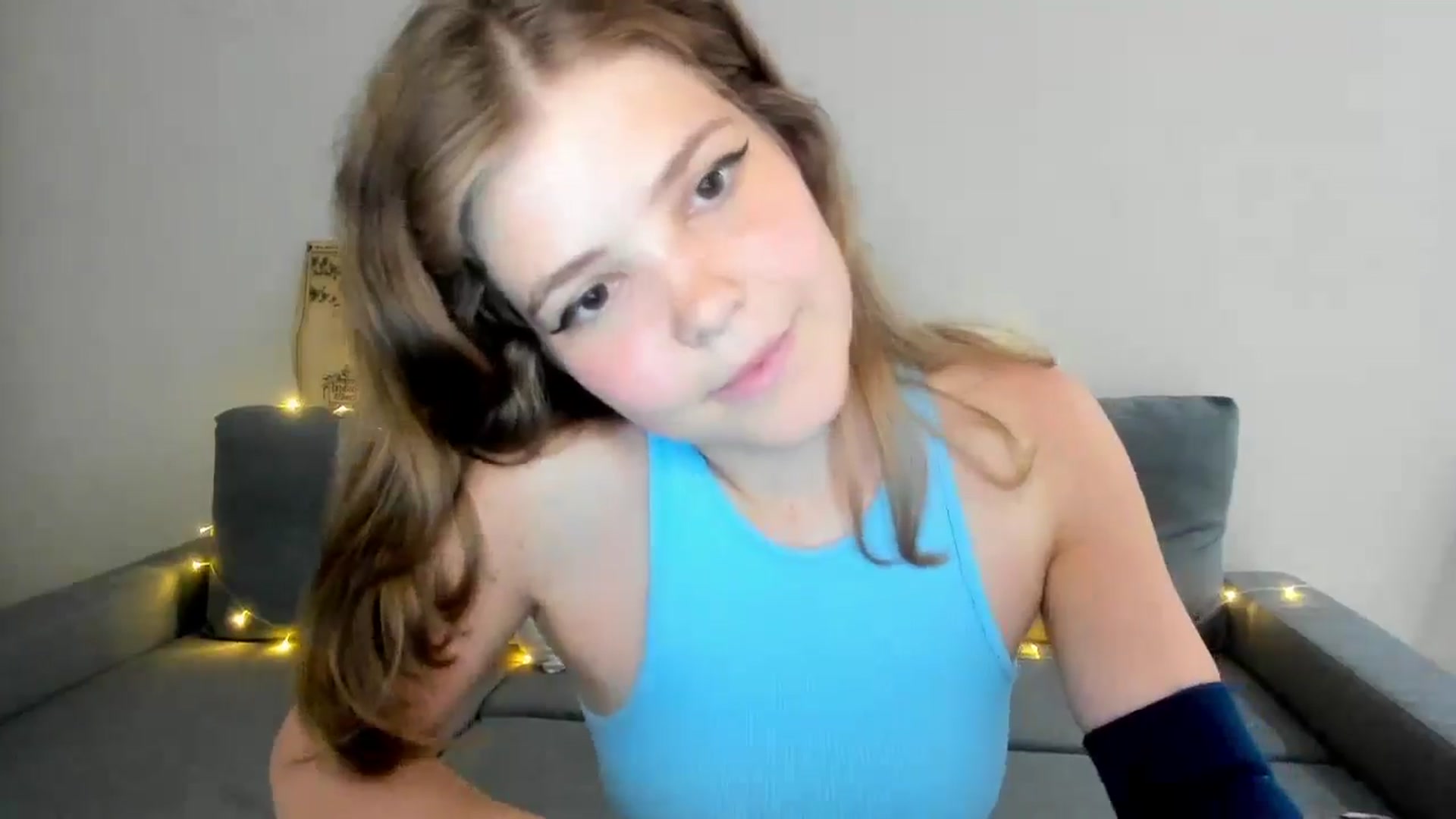 Gallery image thumbnail from EffyShy's myfreecams stream on, 06/12/2024, 19:10 image 20 of 20